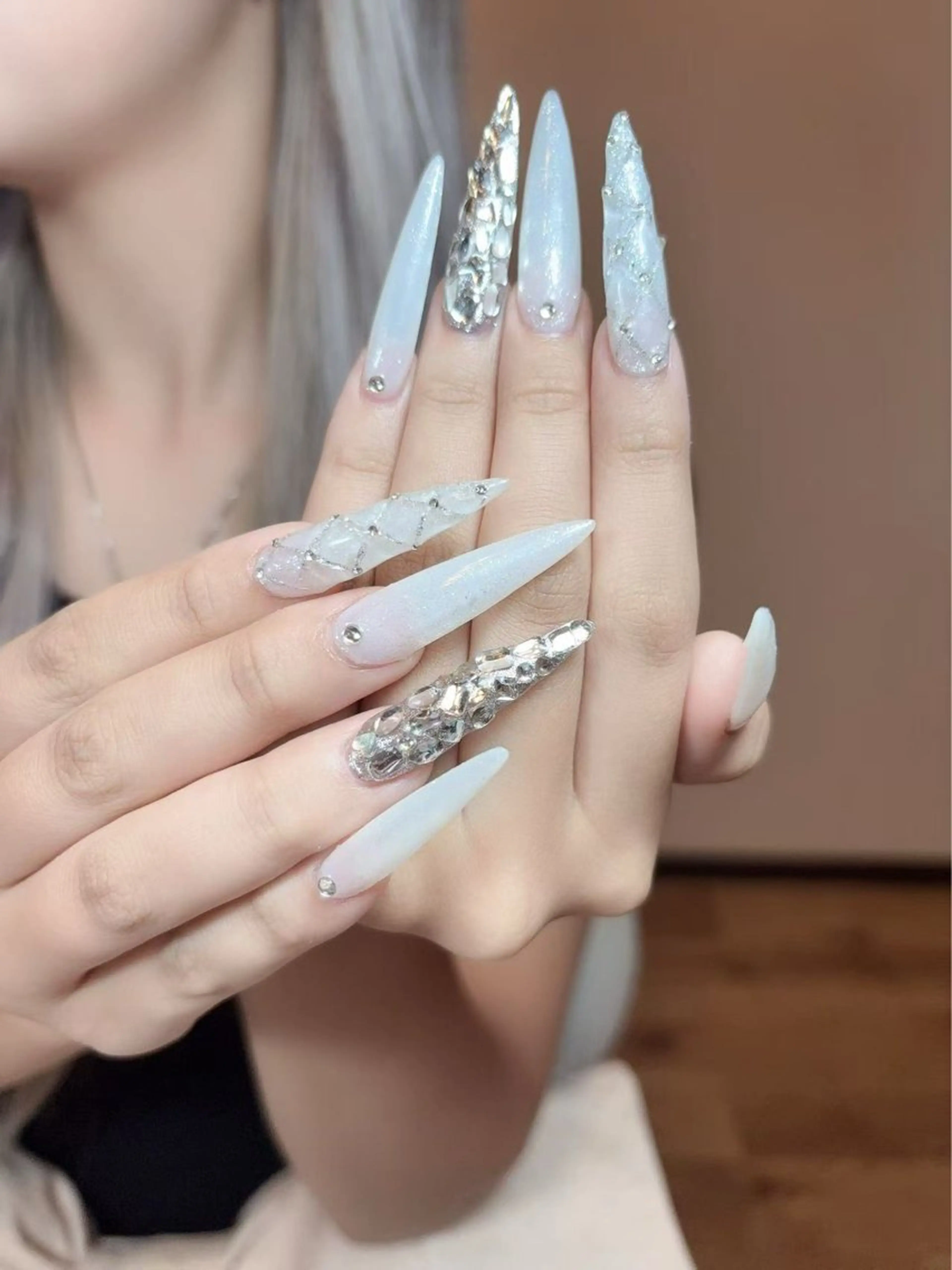 ネイル ゴージャス キラキラネイル ロングネイル スカルプネイル リセス 高田馬場のネイルデザイン