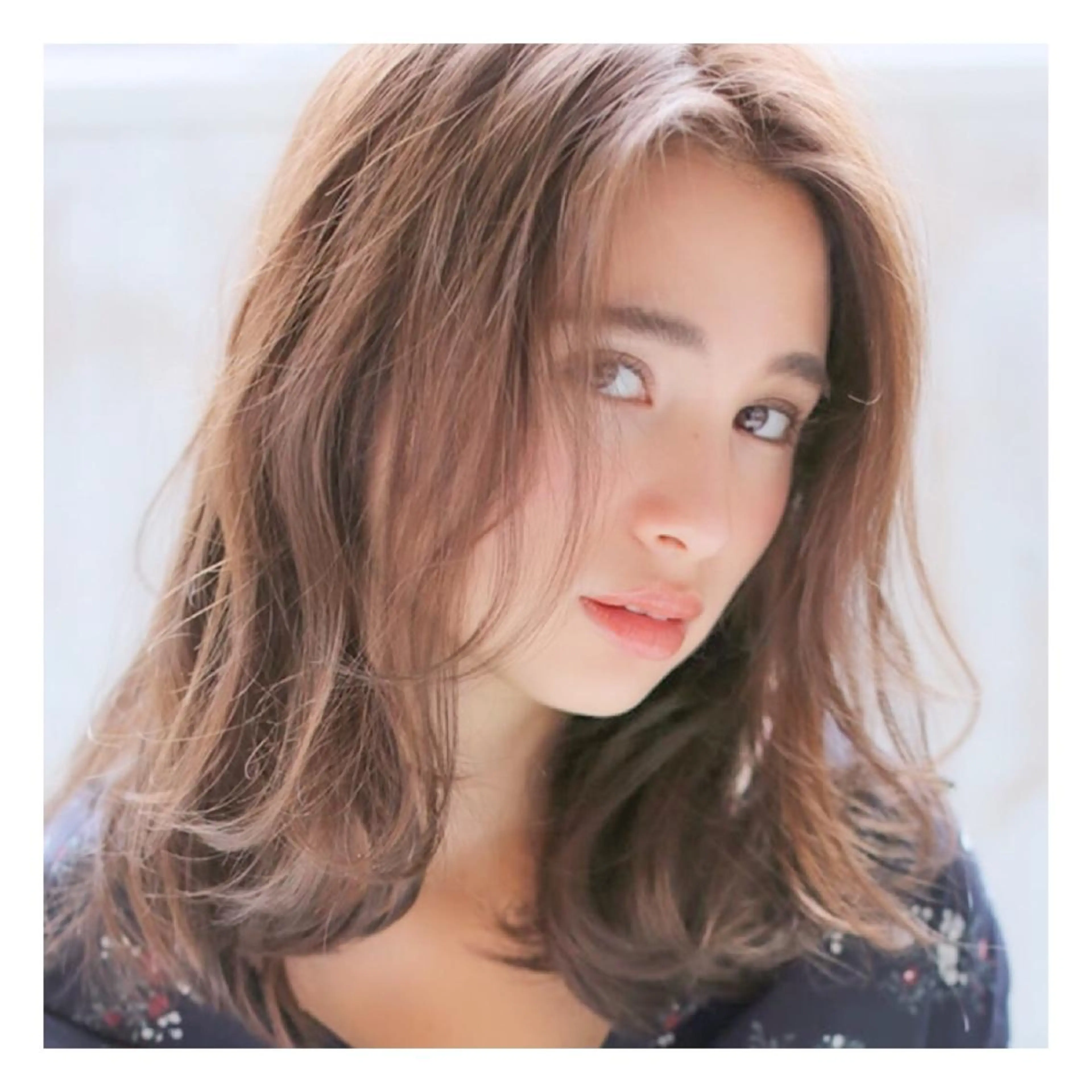 セミロング カラー ba-boo 広島のヘアスタイル