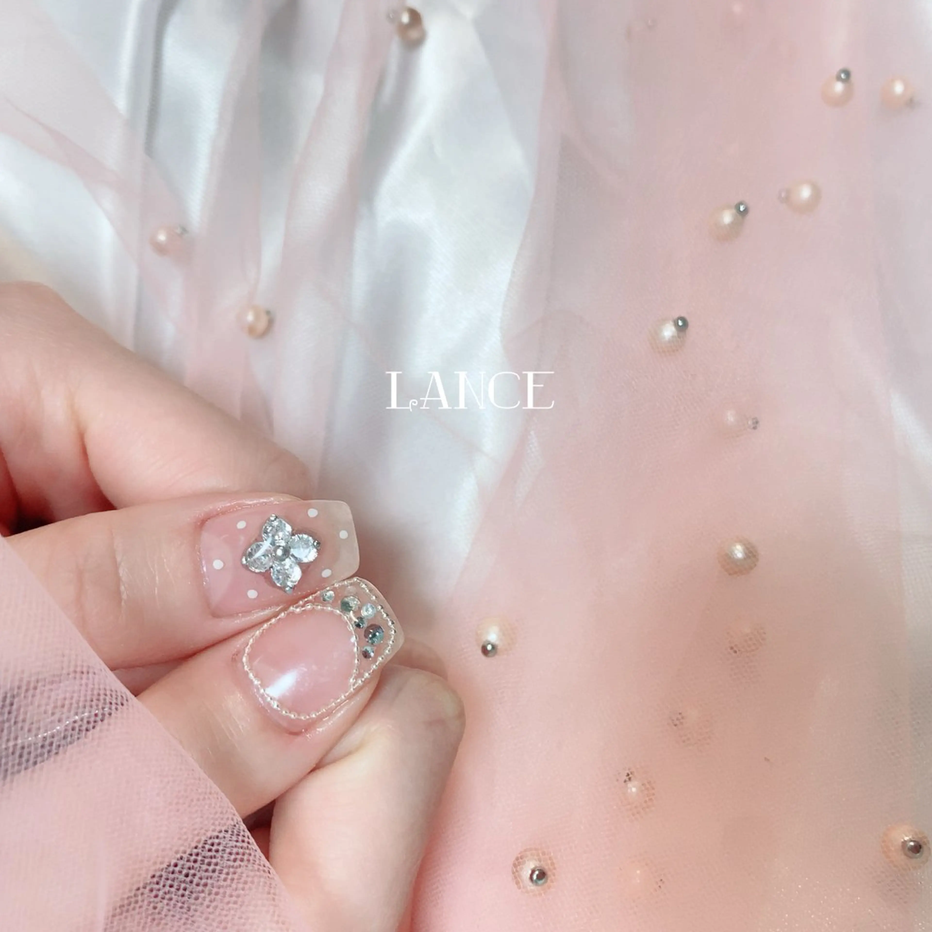 ネイル オーロラネイル フットネイル フレンチネイル ハート キラキラネイル ハンドネイル Lance nailのネイルデザイン