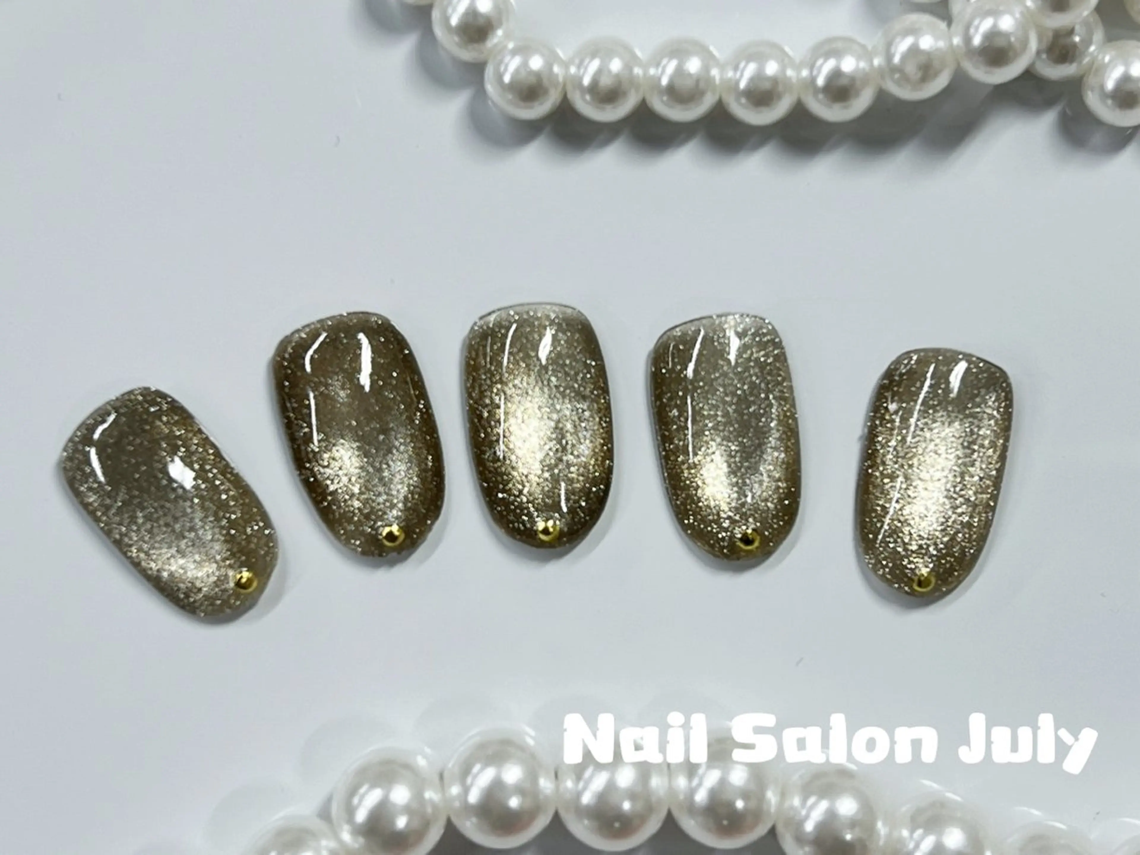 ネイル アートネイル オーロラネイル ジェルネイル ガーリー キラキラネイル July モモのネイルデザイン