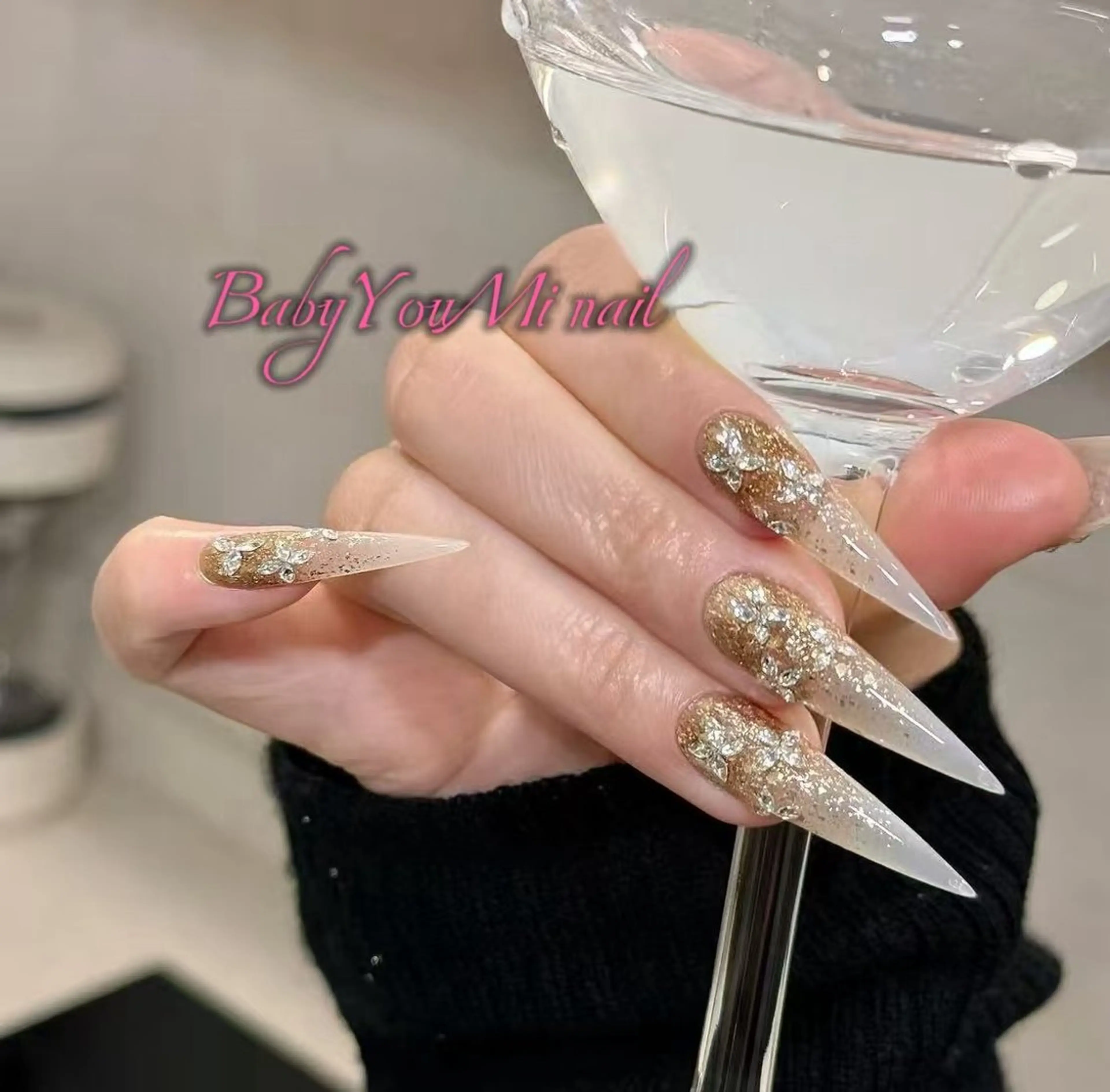 ネイル オーロラネイル フラワーネイル フットネイル フレンチネイル ジェルネイル ハンドネイル BabyYouMi nailのネイルデザイン