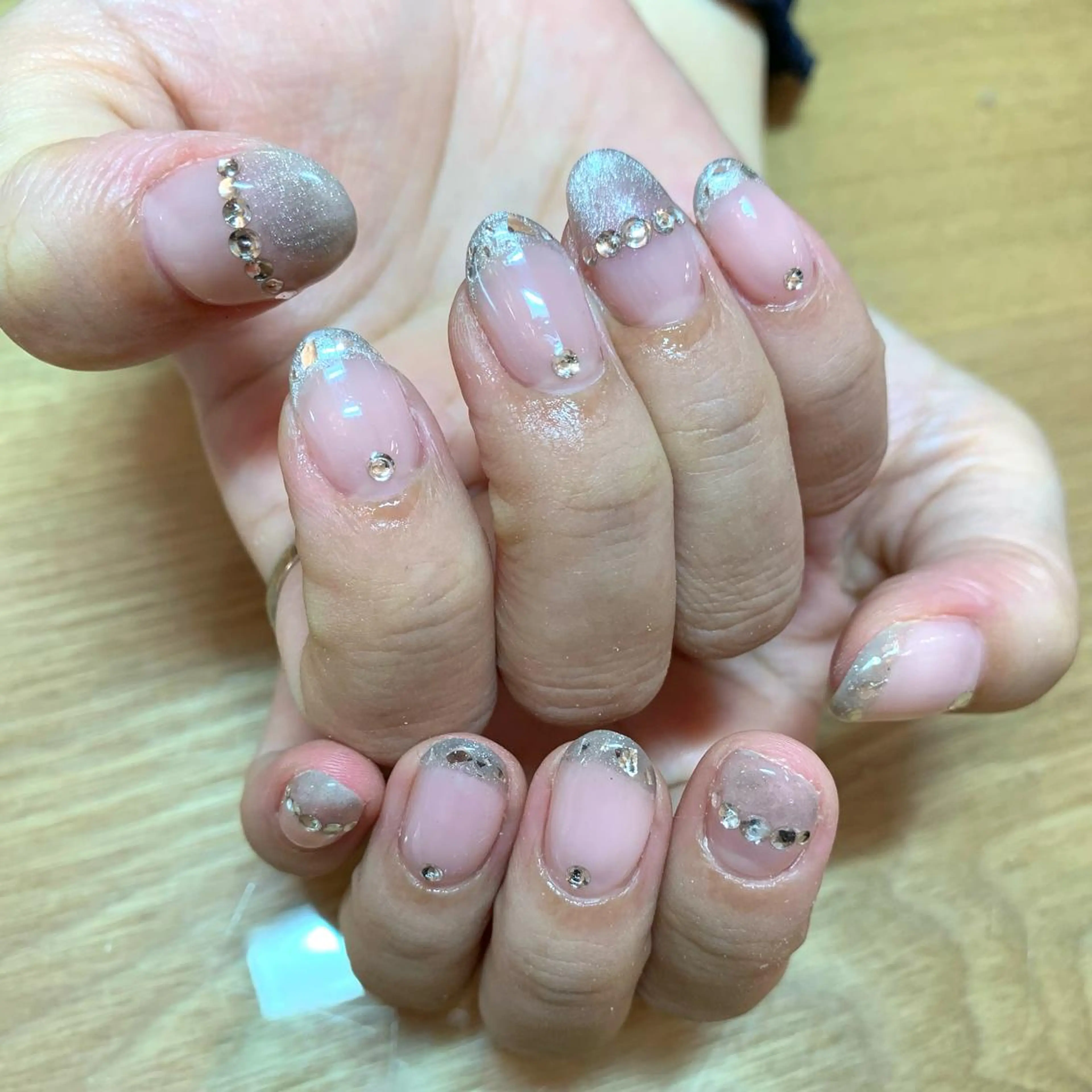 ネイル GO TODAY シェアサロン 表参道Colore店所属・K. Ayanaのネイルデザイン