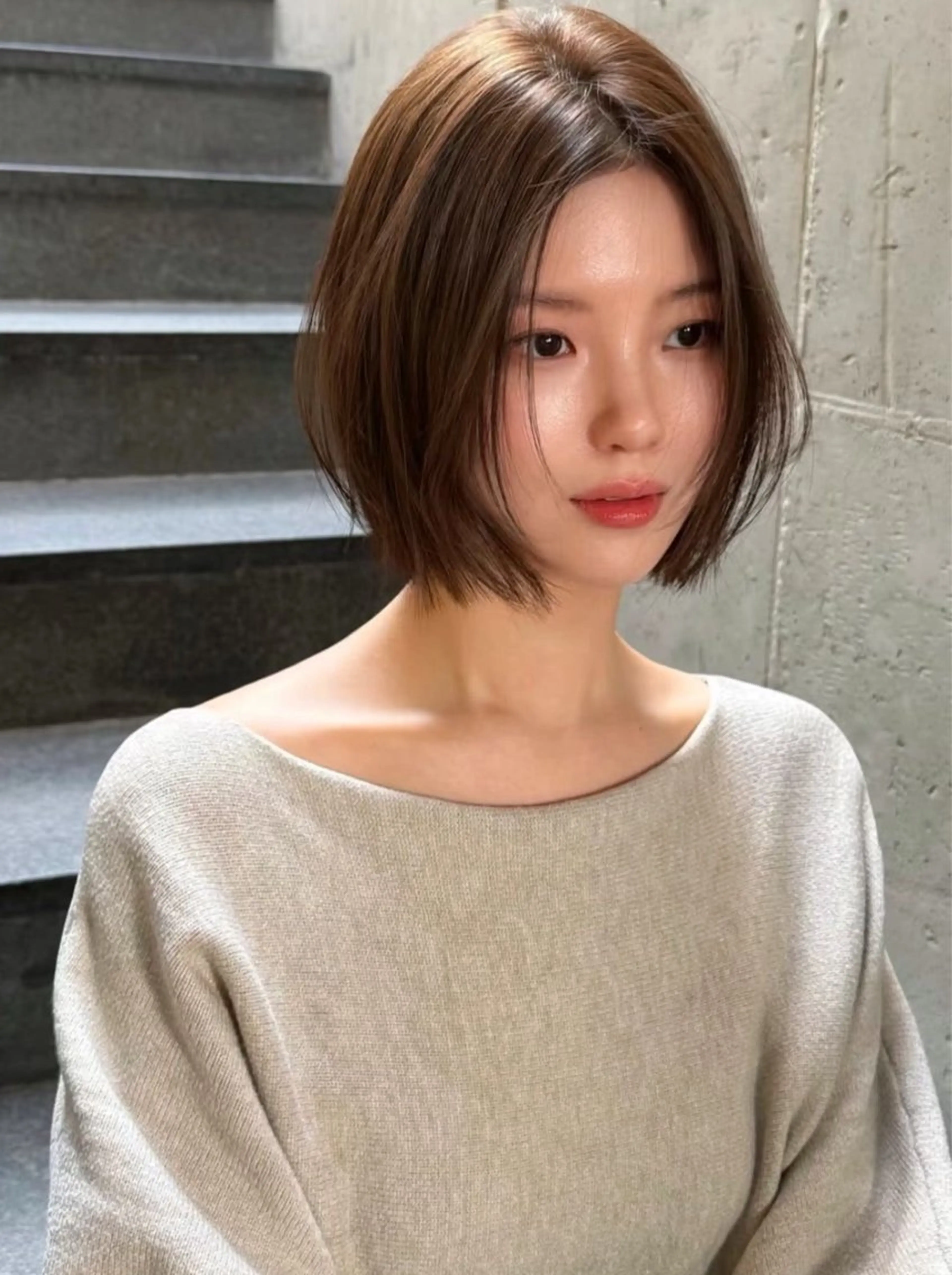 ショート 花井輝 ボブ/ハイトーンのヘアスタイル