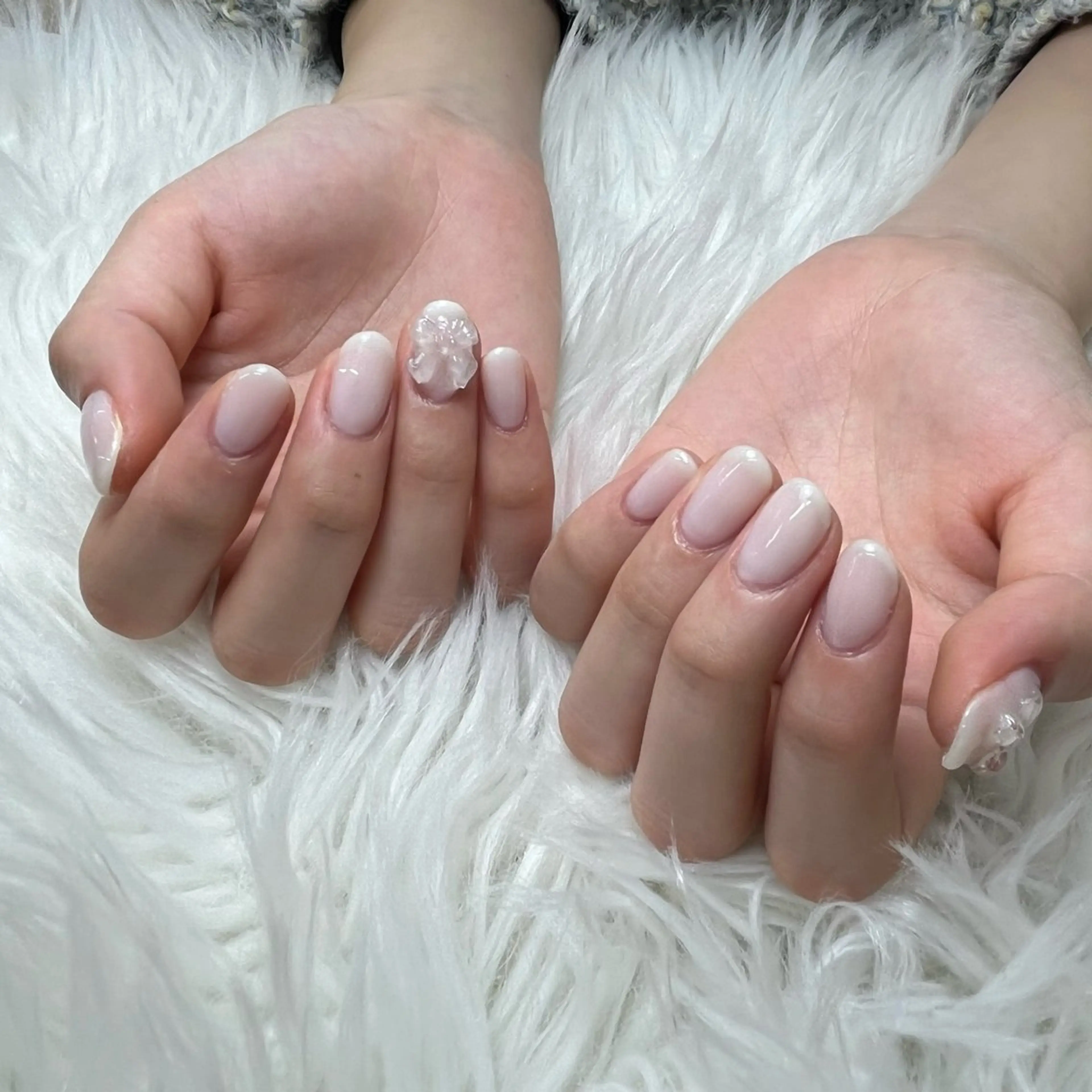 ネイル ワンカラーネイル リボン ハンドネイル nail salon &e ayanoのネイルデザイン