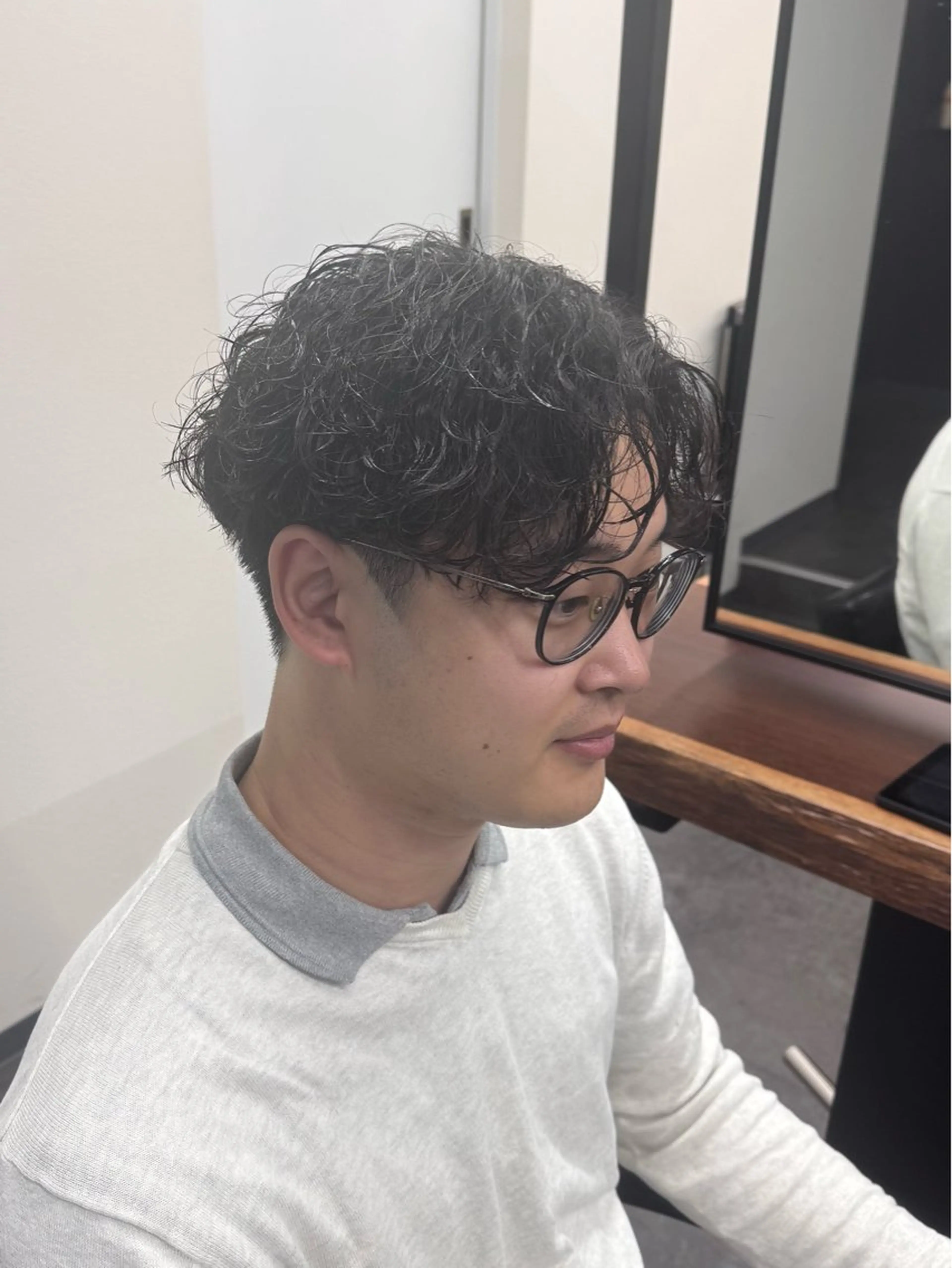 ショート パーマ メンズ 波巻きパーマ カット パーマ 柏メンズカットパーマ NO.1タイチのヘアスタイル