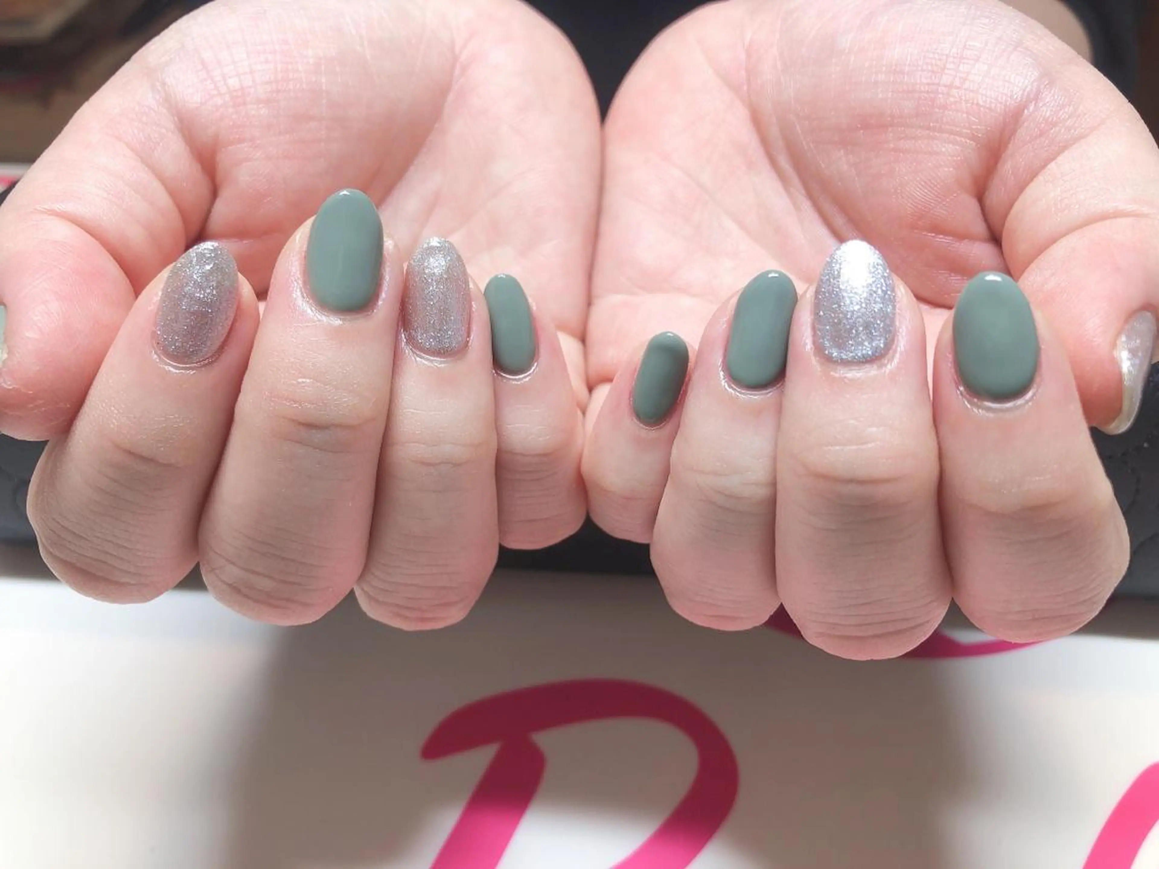 ミディアム ネイル Home salon Rのネイルデザイン