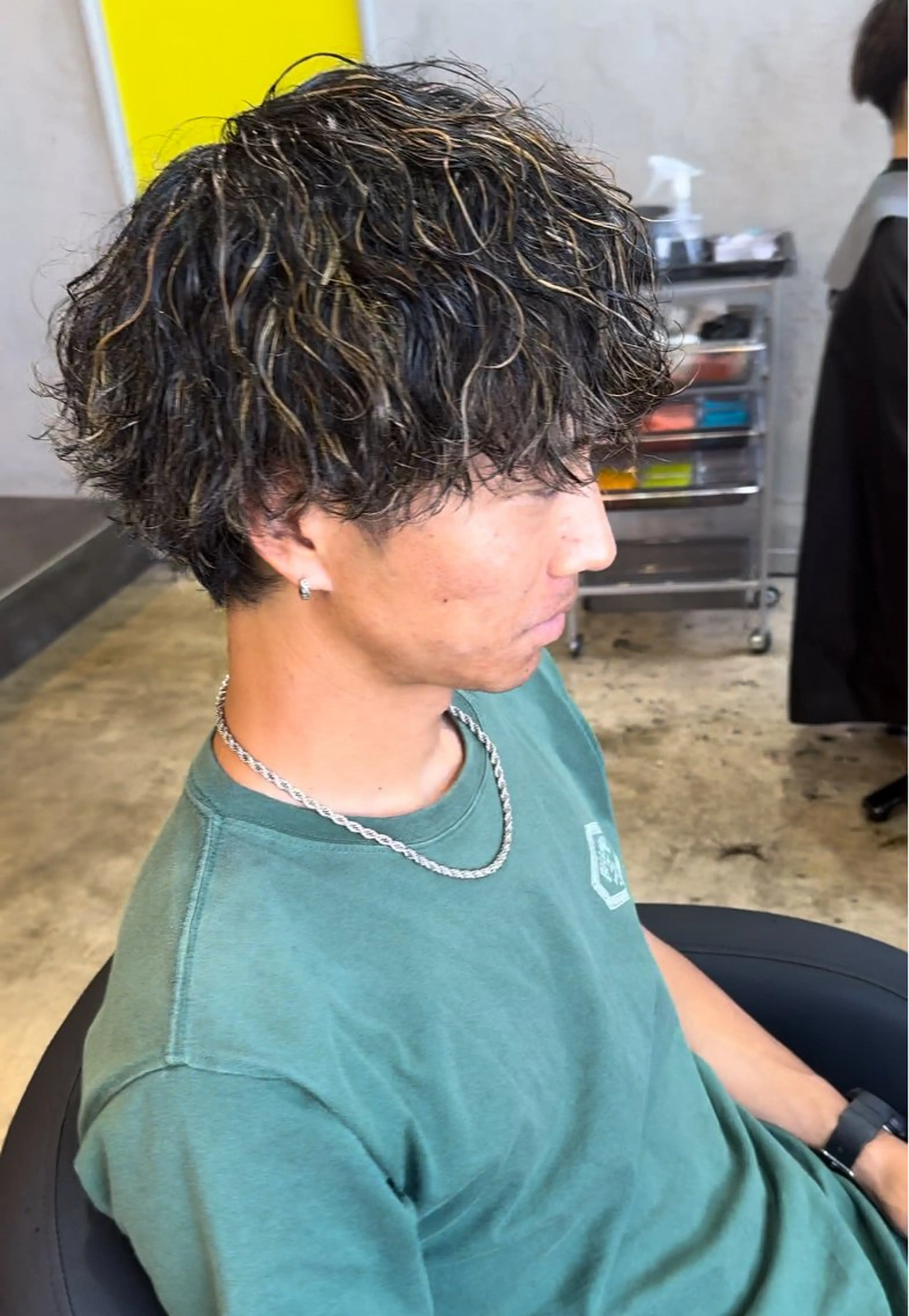 カット+ハイライトカラーの写真