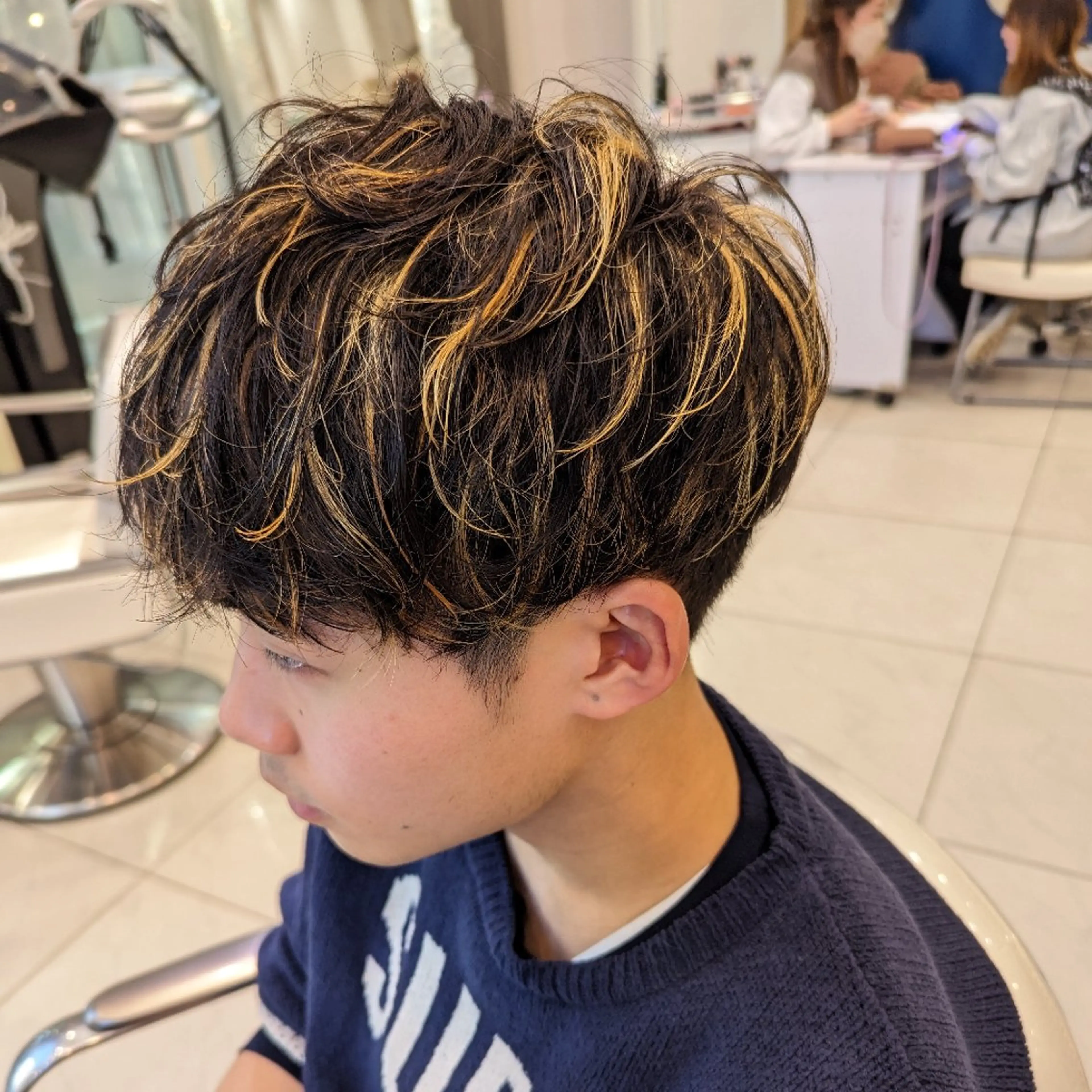 🌻２回目以降のお客様🌻メンズカット+ハイライト+トリートメントの写真