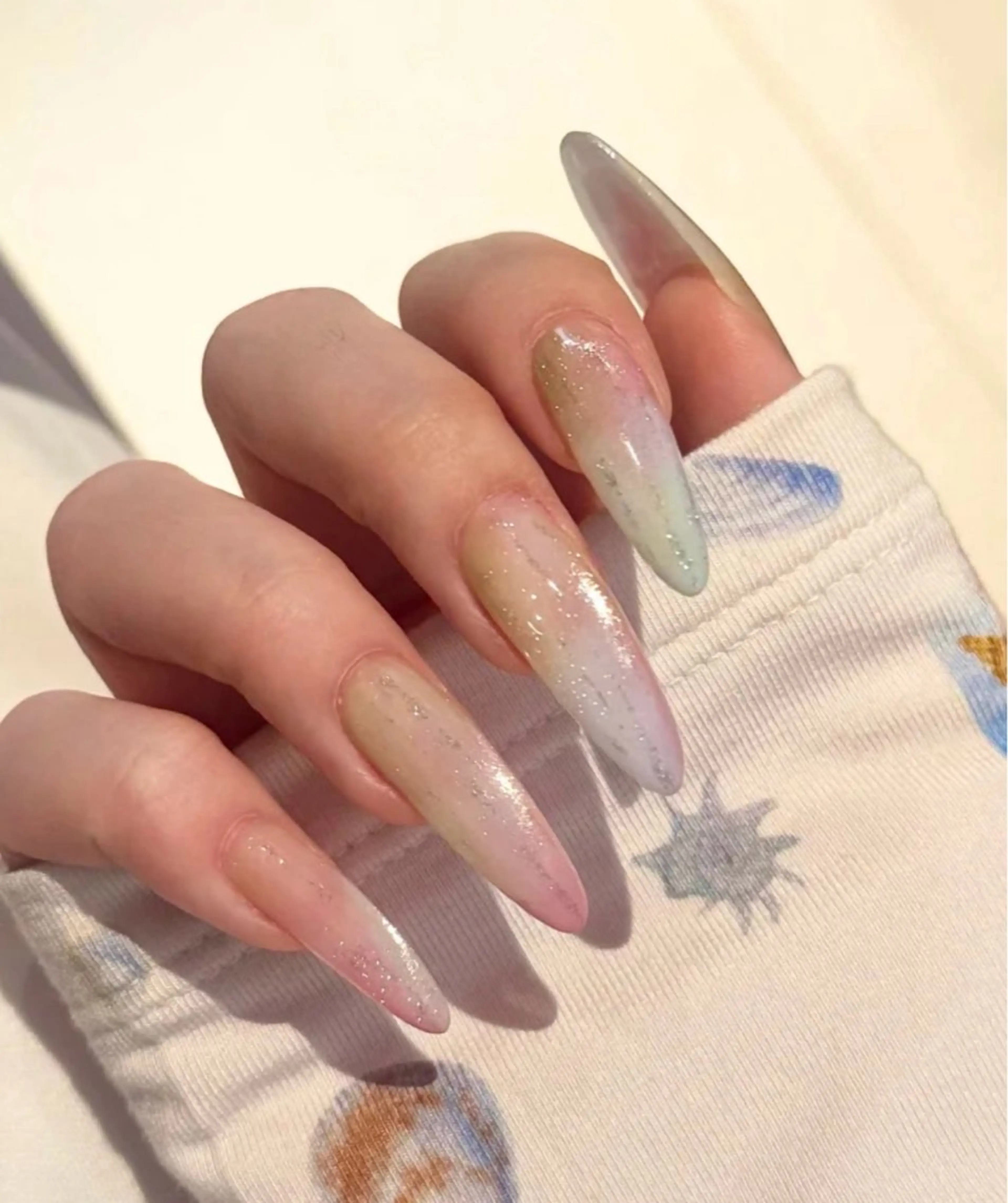 ネイル 長さ出し ラメ(グリッター) ラメグラデーション ワンカラーネイル キャンアイドレッシー 新小岩店所属・キャンアイドレッシー 新小岩テイのネイルデザイン