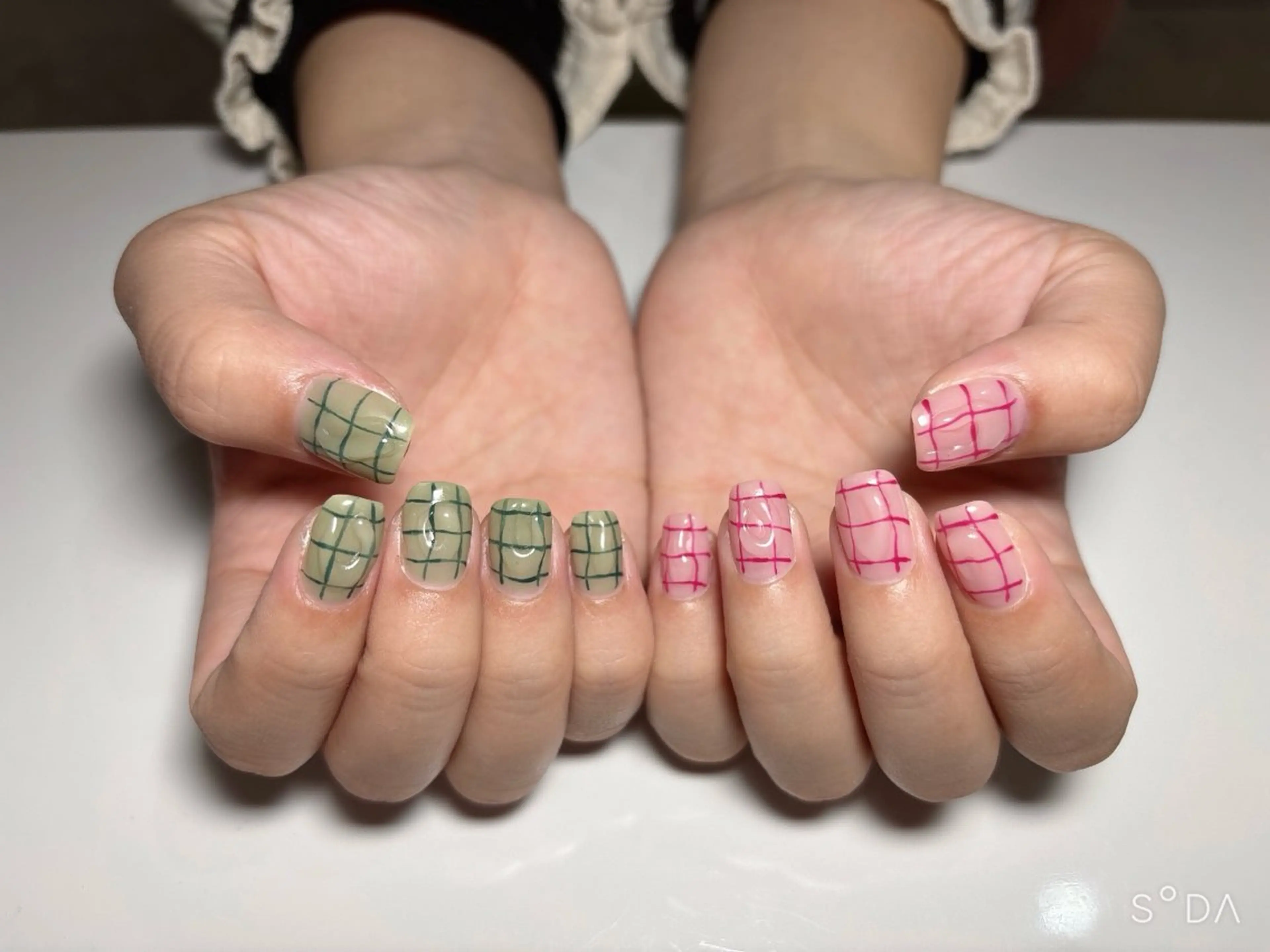 ネイル ハンドネイル フットネイル Ree所属・ネイル脱毛 Reeのネイルデザイン