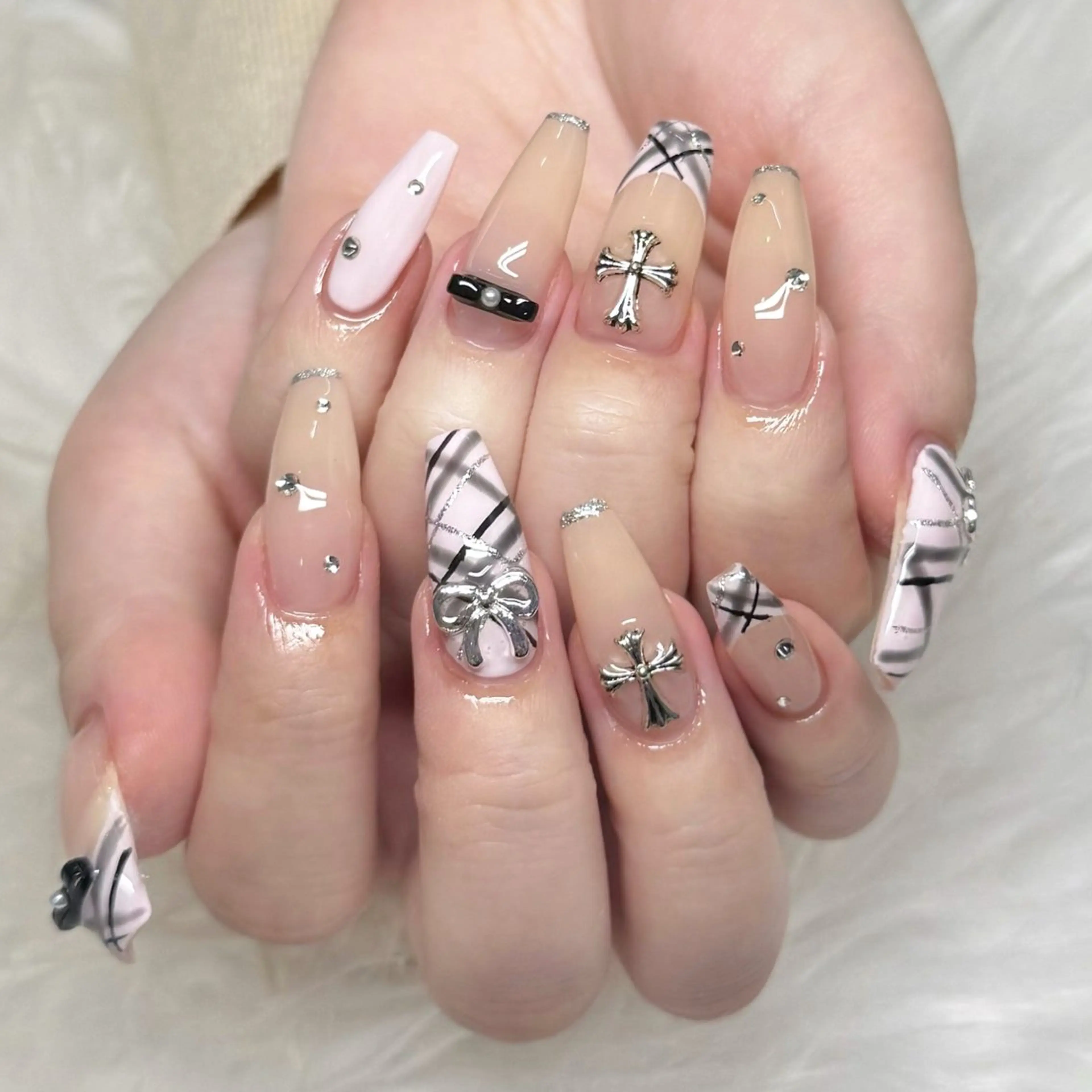 ネイル ハンドネイル 🍁nail. kaede🍁のネイルデザイン