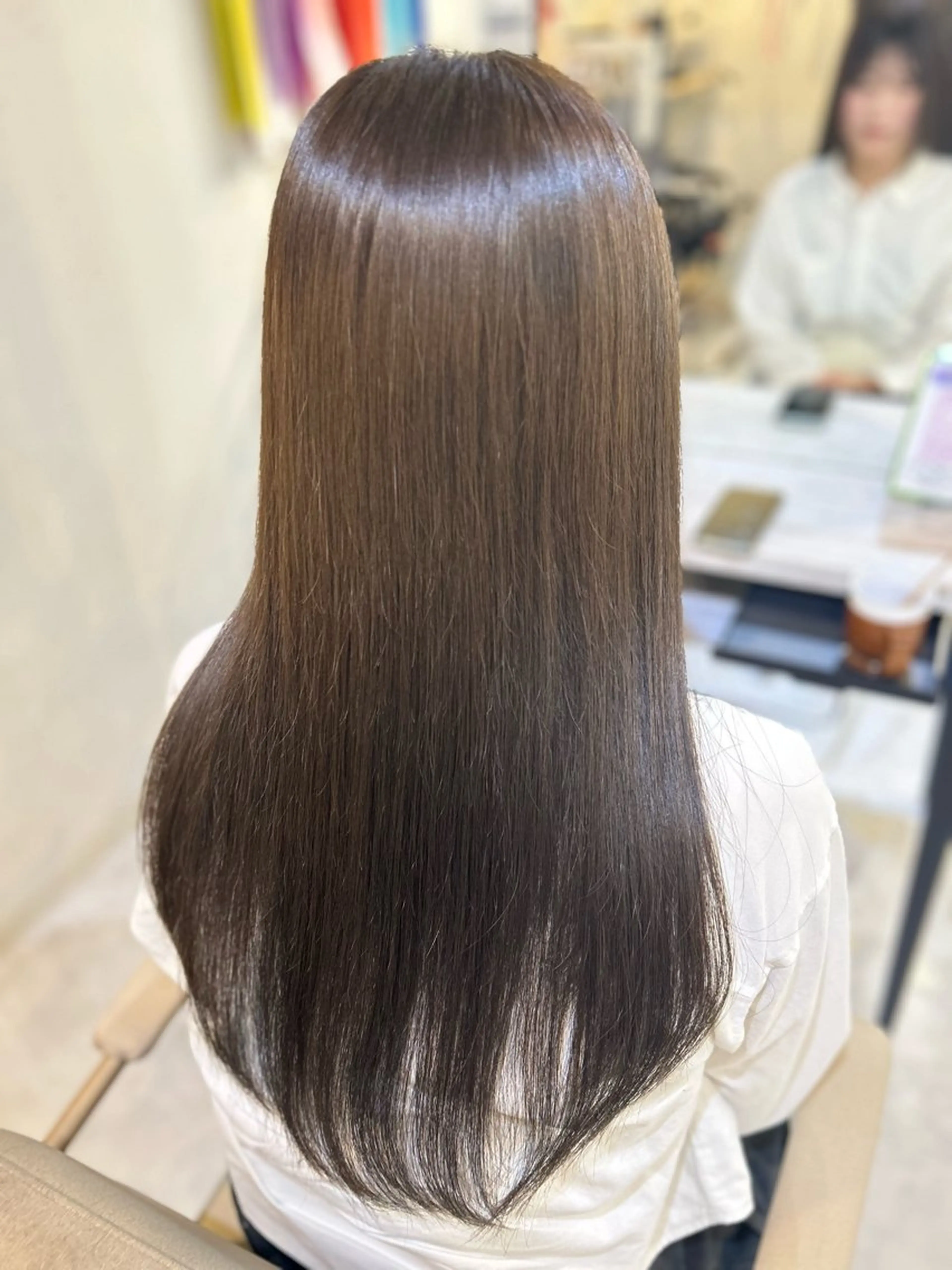 ロング 荻野 ひなのヘアスタイル