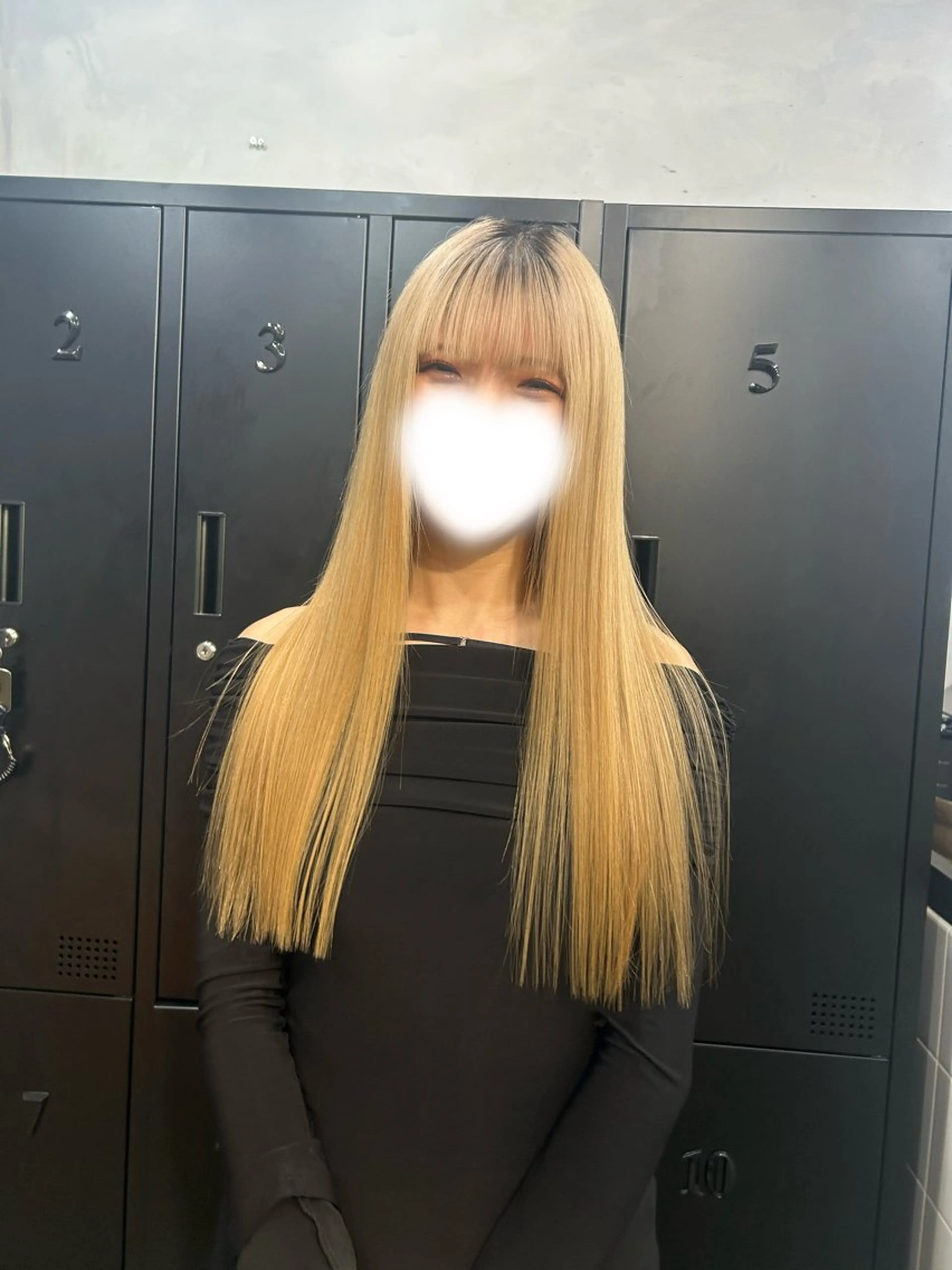 セミロング 🦋SATO🦋 / 似合わせカラー⟡.*のヘアスタイル