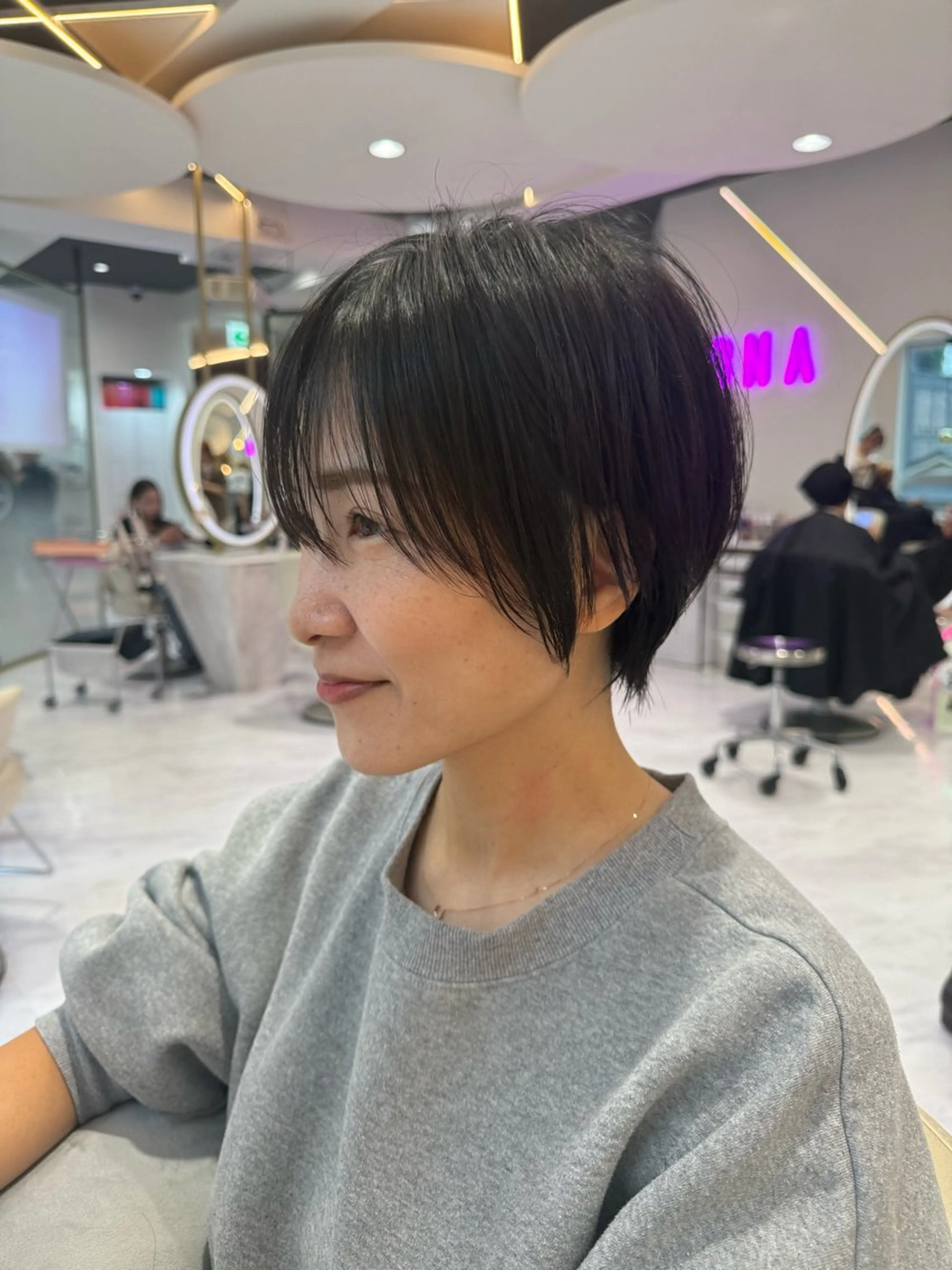 ショート カラー 似合わせカット ショートヘア 小顔カット カット ヘアカラー 🌟TOSHI/透明 感カラー/ショートのヘアスタイル