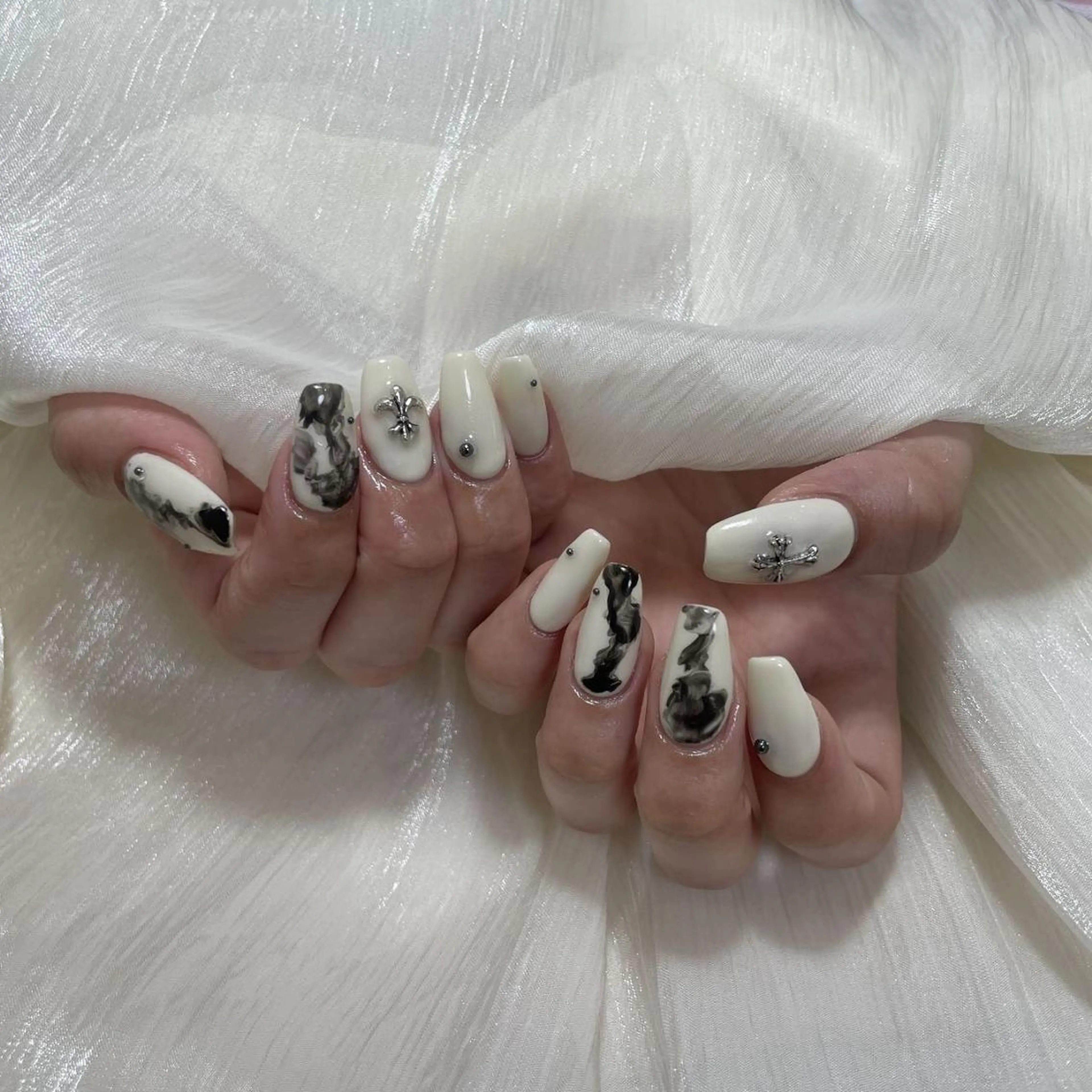 ネイル ハンドネイル DEMAIN- 🕊️研修のネイルデザイン