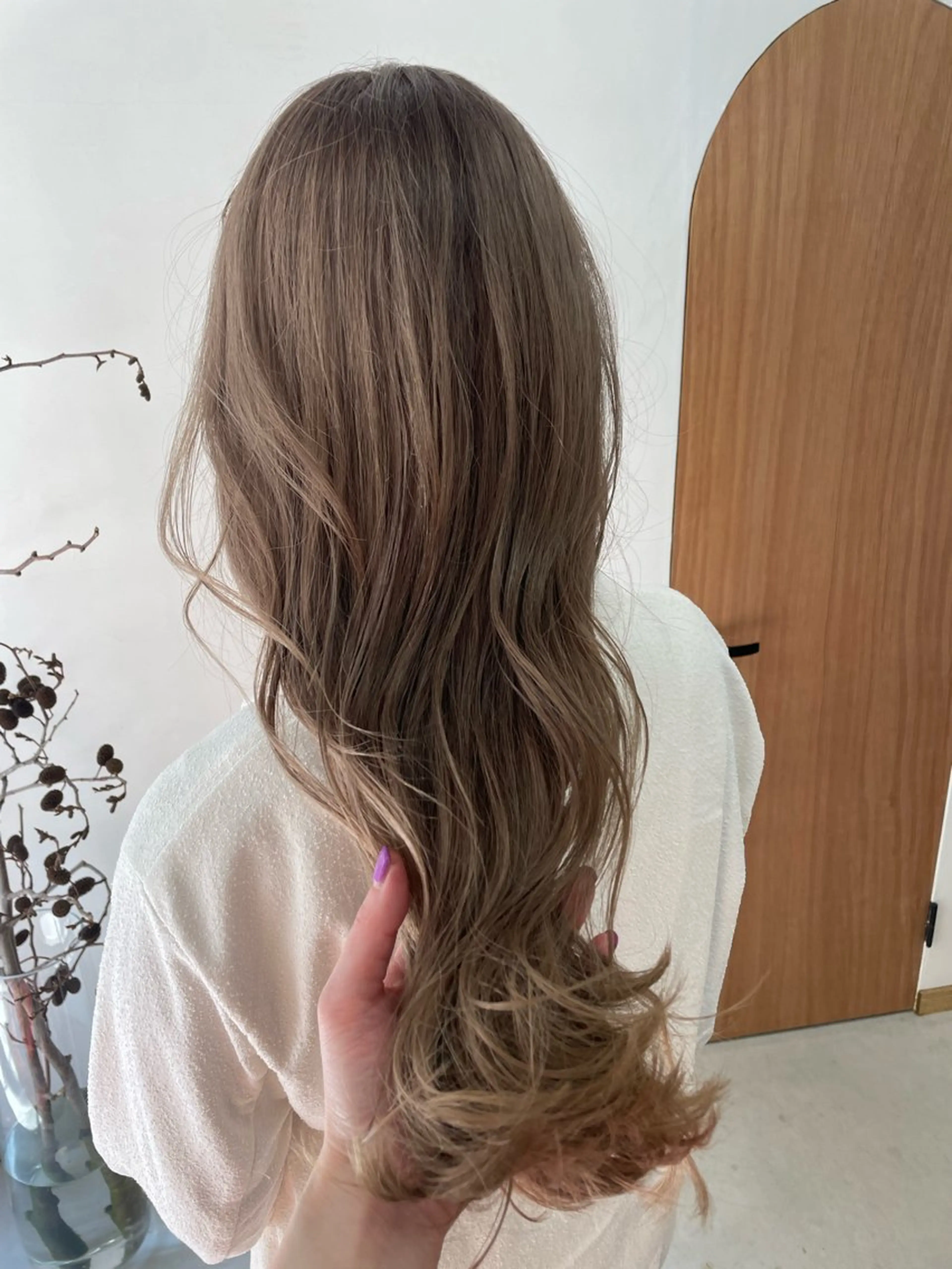 ミディアム カラー パーマ ヘアアレンジ メンズ グレージュ ミルクティーグレージュ tatsumi/ボブ ウルフ/レイヤーのヘアスタイル