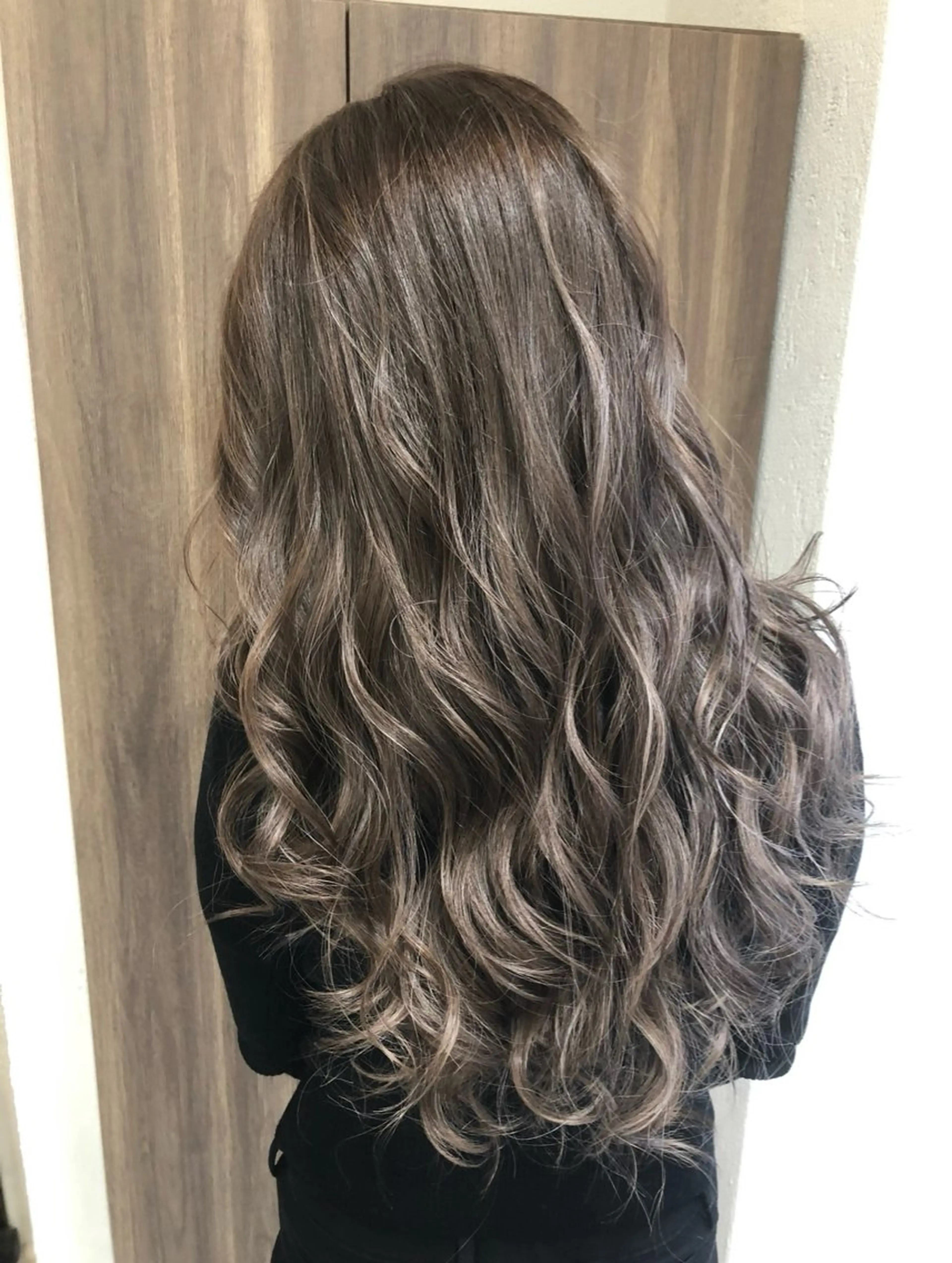 ロング カラー Agu hair rojet所属・Ryujiハイトーン /デザインカラーのヘアスタイル