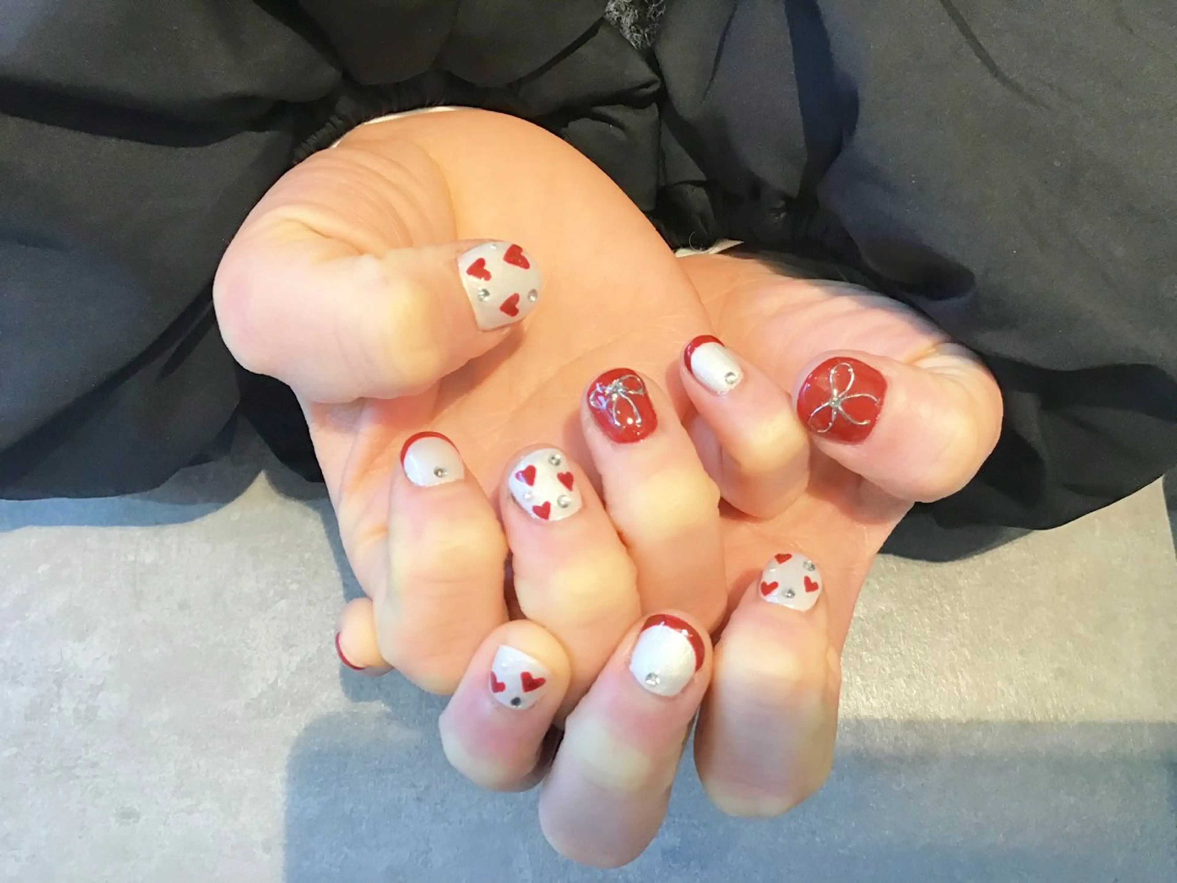 ネイル Nest 岩崎のネイルデザイン