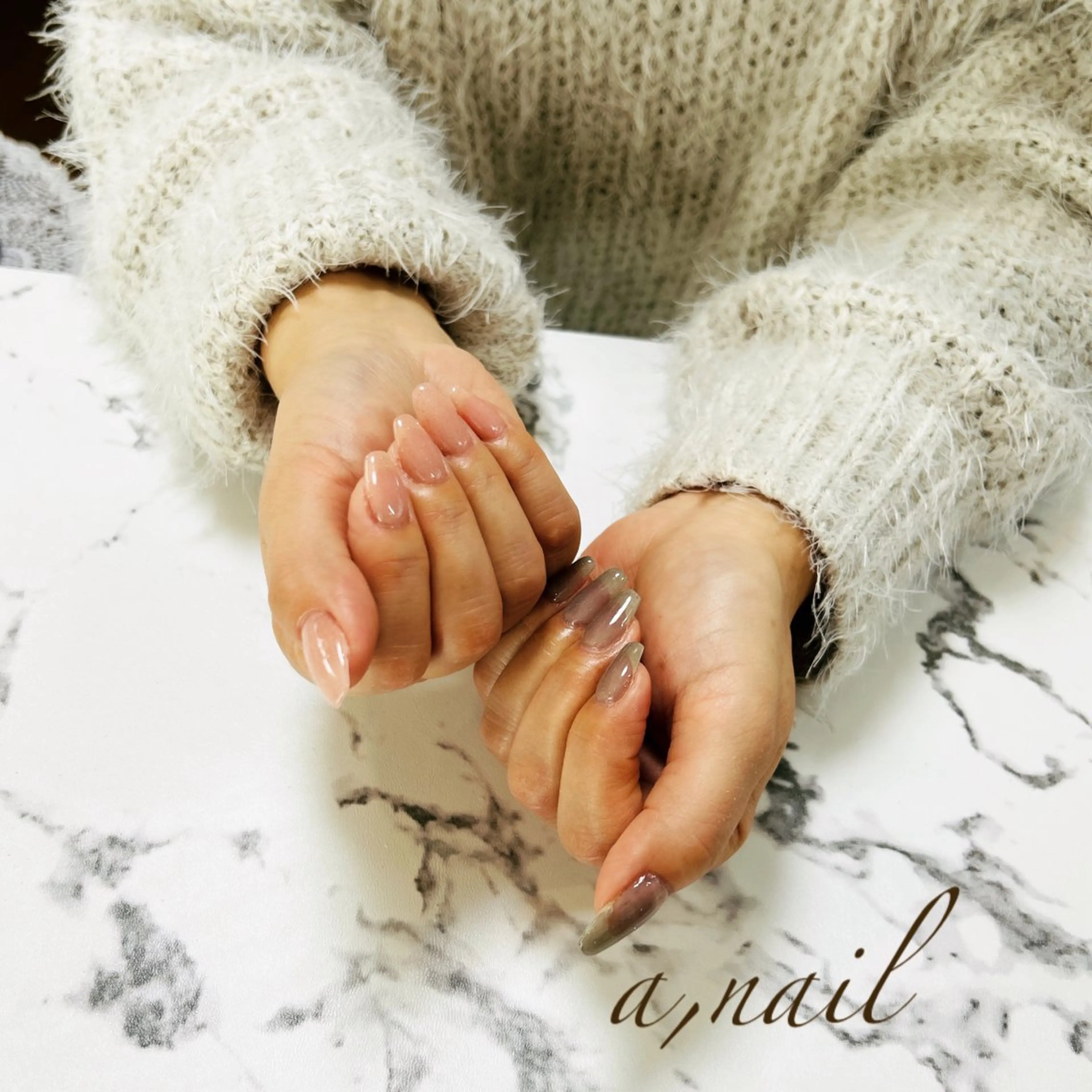 ネイル フラッシュネイル フットネイル ジェルネイル グラデーション キラキラネイル ハンドネイル ネイルサロン エーネイルのネイルデザイン