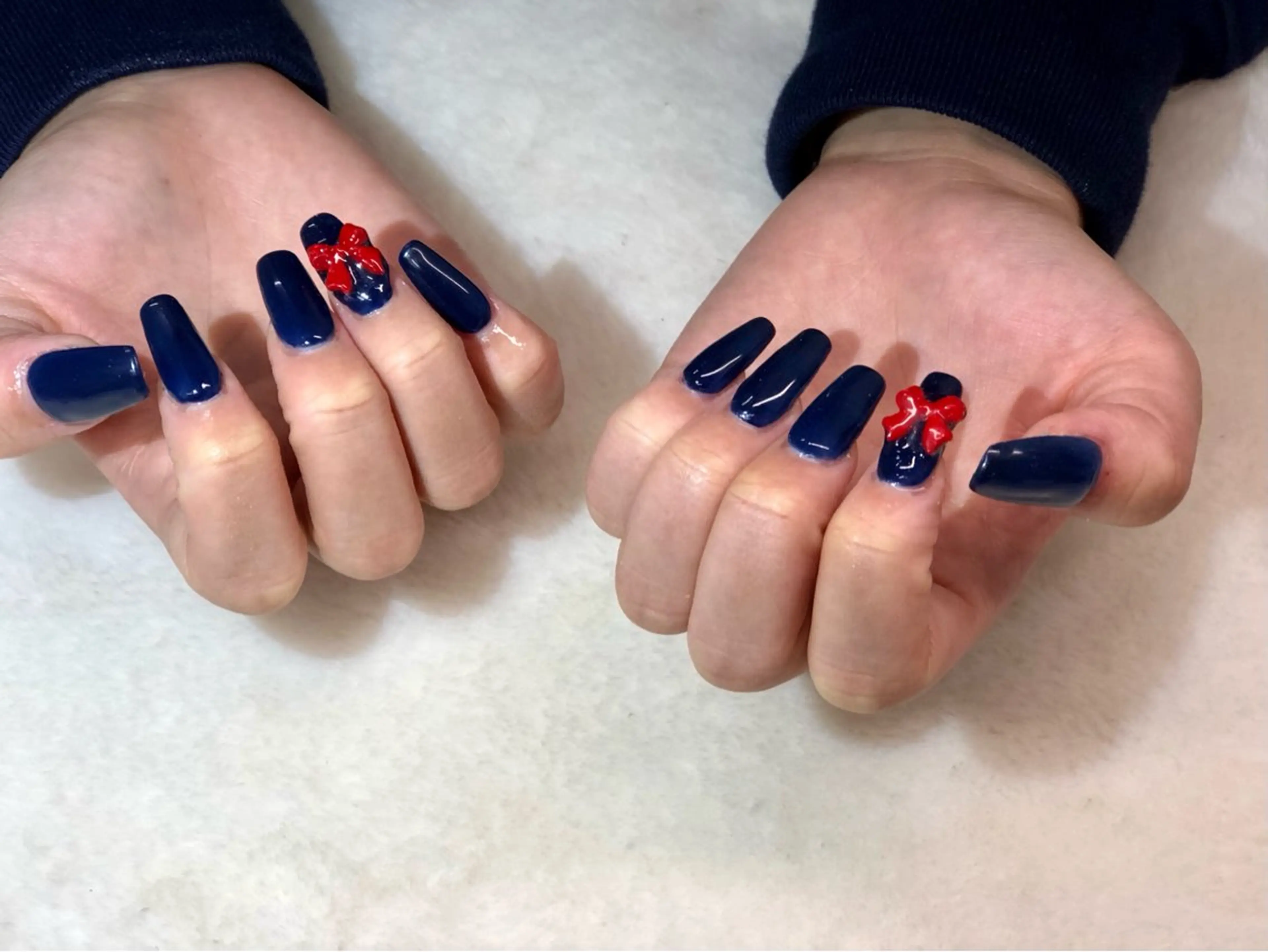 ネイル カジュアル 長さ出し ネイビー ハンドネイル ハンドケア 心斎橋Salon Epokkuのネイルデザイン