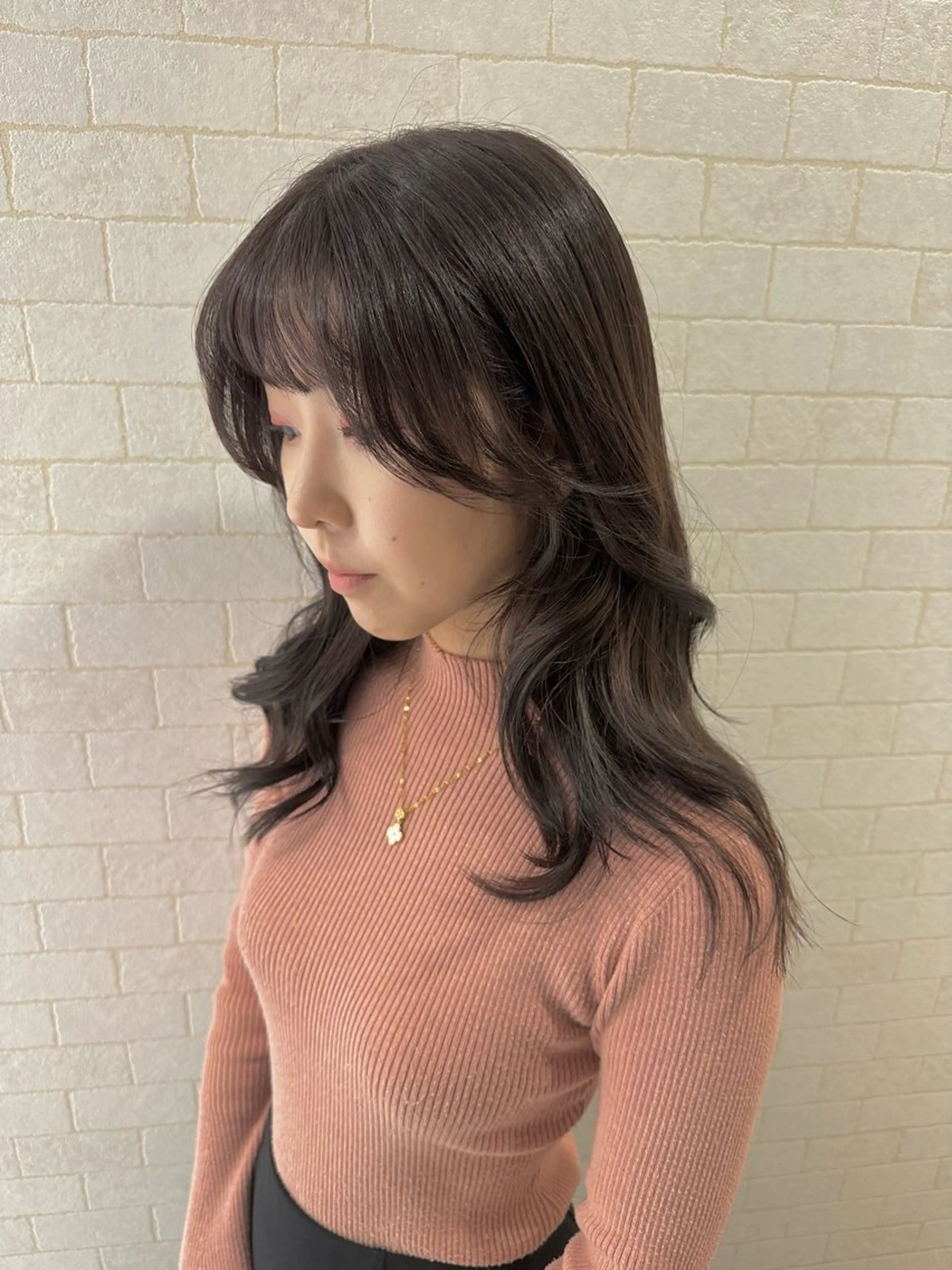 ロング カラー ブリーチ 透明感カラー ダブルカラー ブリーチなしカラー 顔まわりレイヤー 大人レイヤー& 透明感カラー💄のヘアスタイル