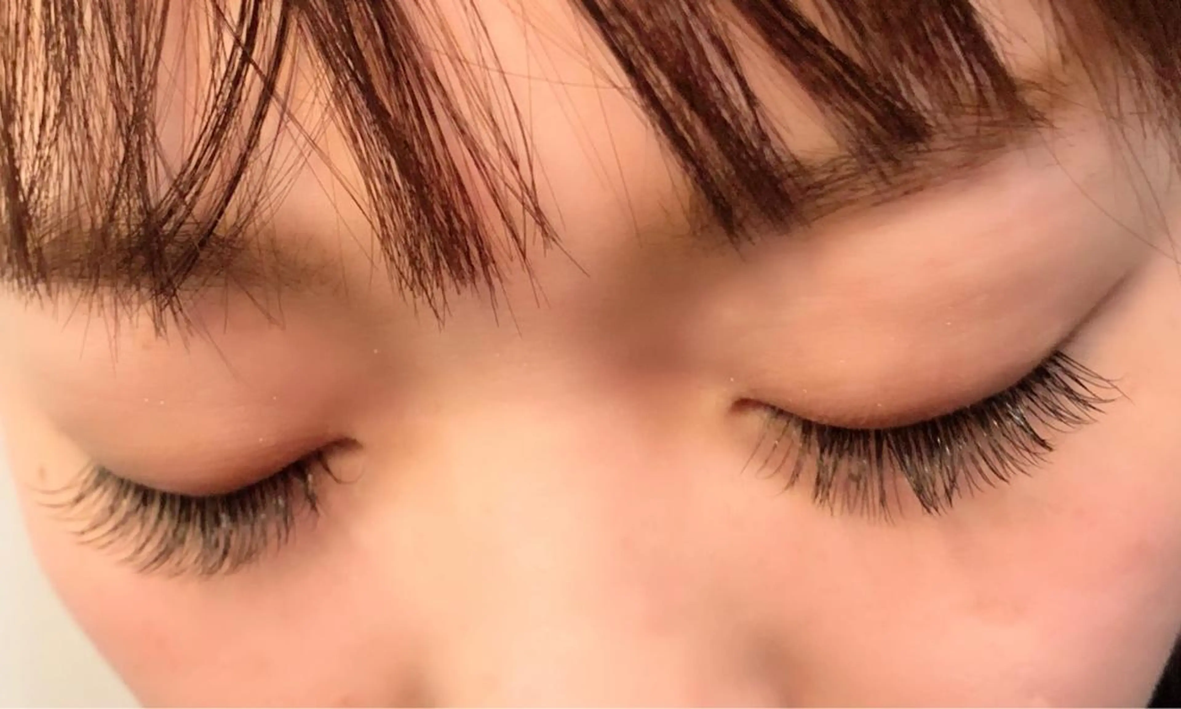 マツエク・マツパ カラーマツエク フラットラッシュ セーブル ボリュームラッシュ NEO Beauty Salon所属・𝐍𝐄𝐎 𝐉𝐔𝐑𝐈のネイルデザイン