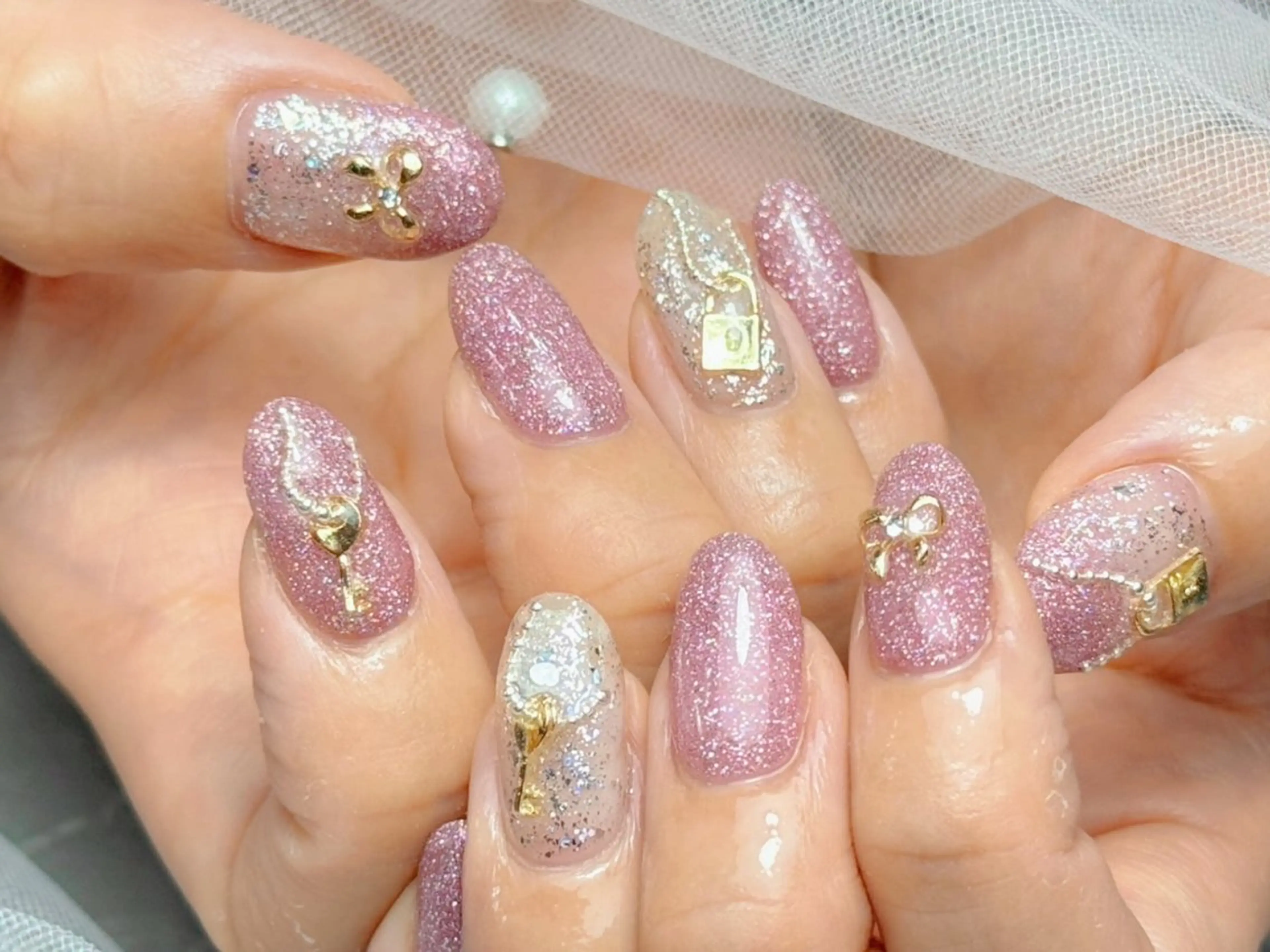 ネイル ハンドネイル マジックミラー所属・マジック ミラーのネイルデザイン