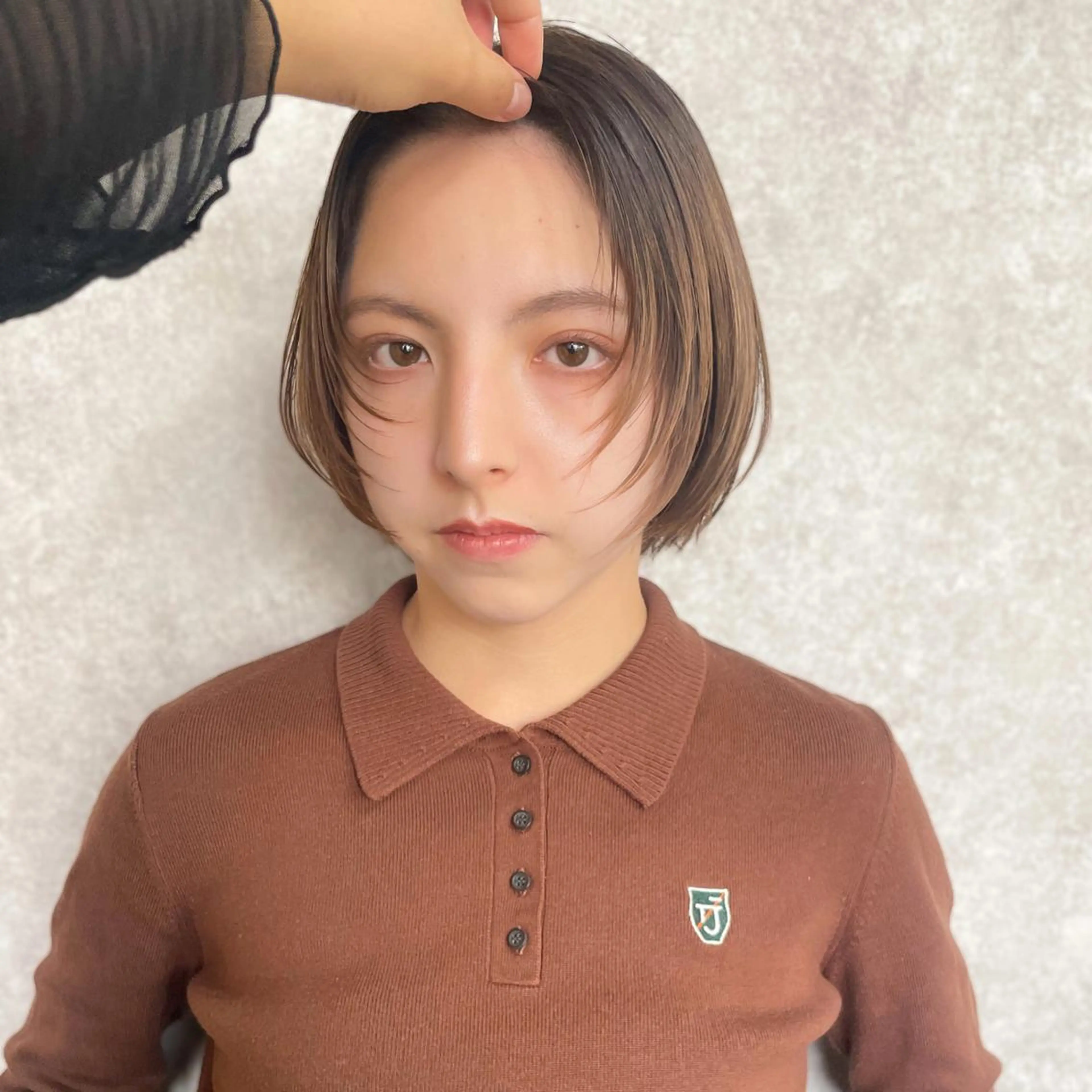 ショート カラー ベージュカラー ボブ 顔まわりレイヤー 顔周りカット レイヤーカット ヘアカラー トリートメント 高橋 みく/ minim 暖色のヘアスタイル