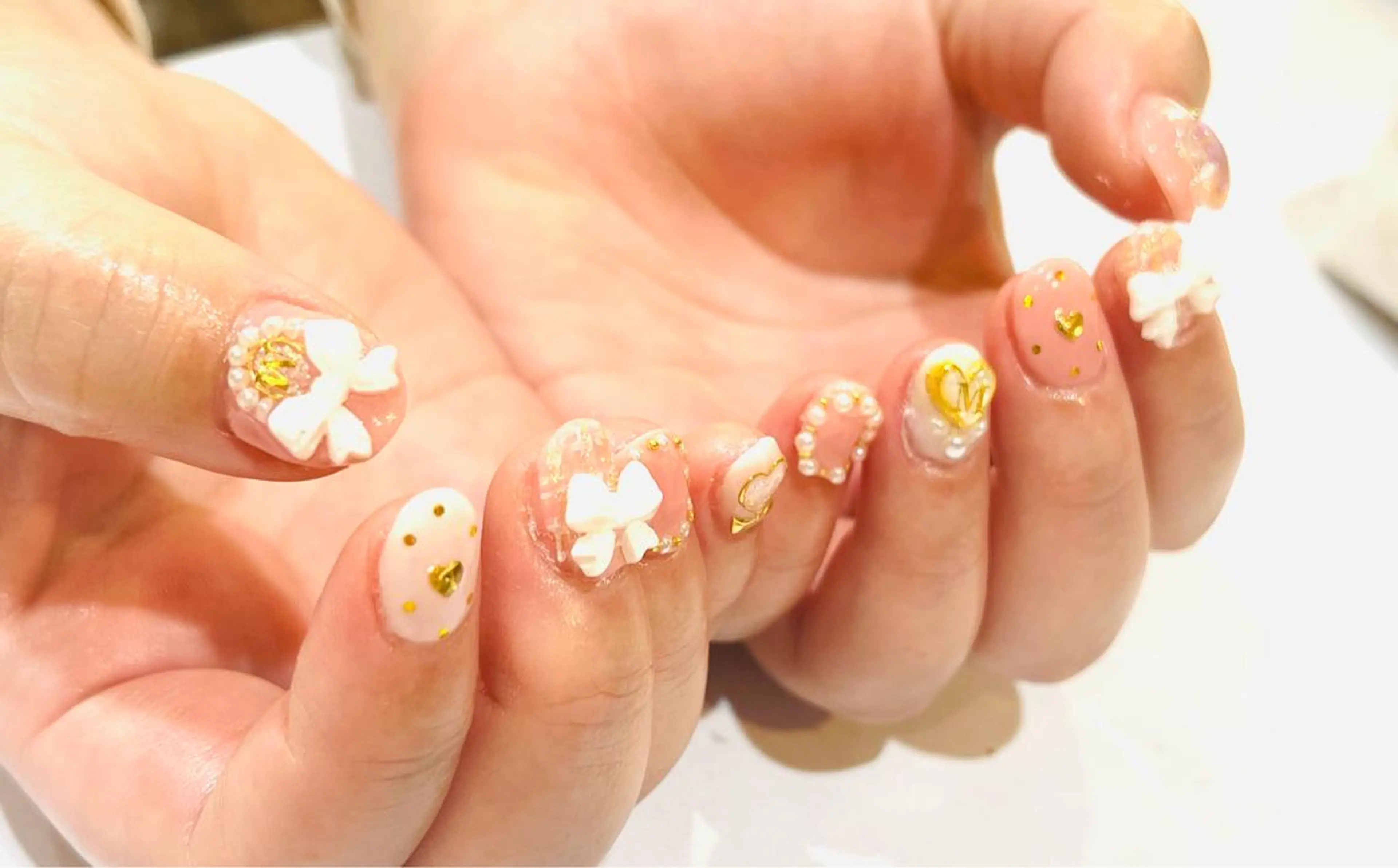 ネイル ハンドネイル O. YUMIKOのネイルデザイン