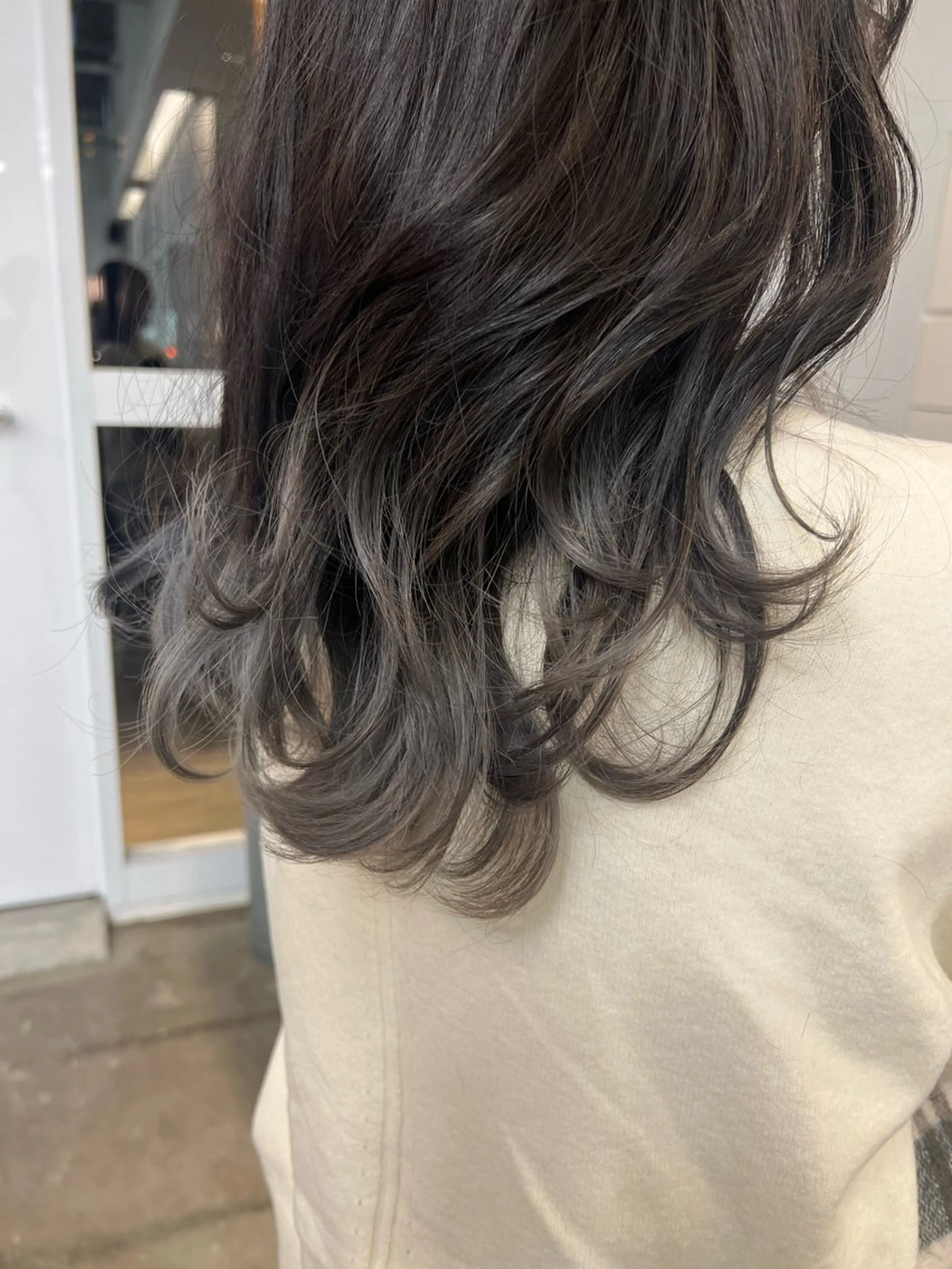 セミロング 近藤 千裕のヘアスタイル