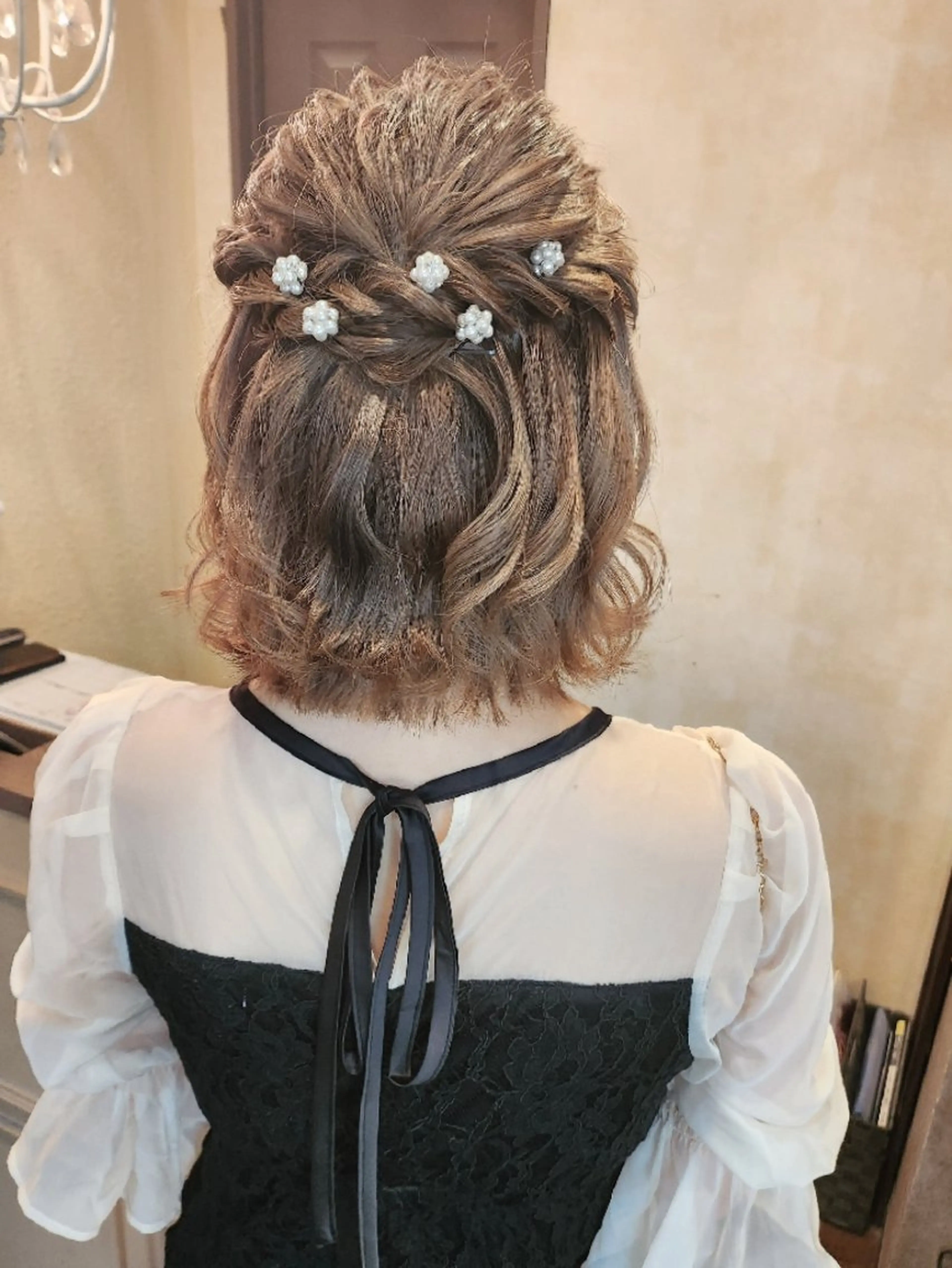 ミディアム ヘアアレンジ ハーフアップ ボブ ヘアセット 田井中 悠紀のヘアスタイル