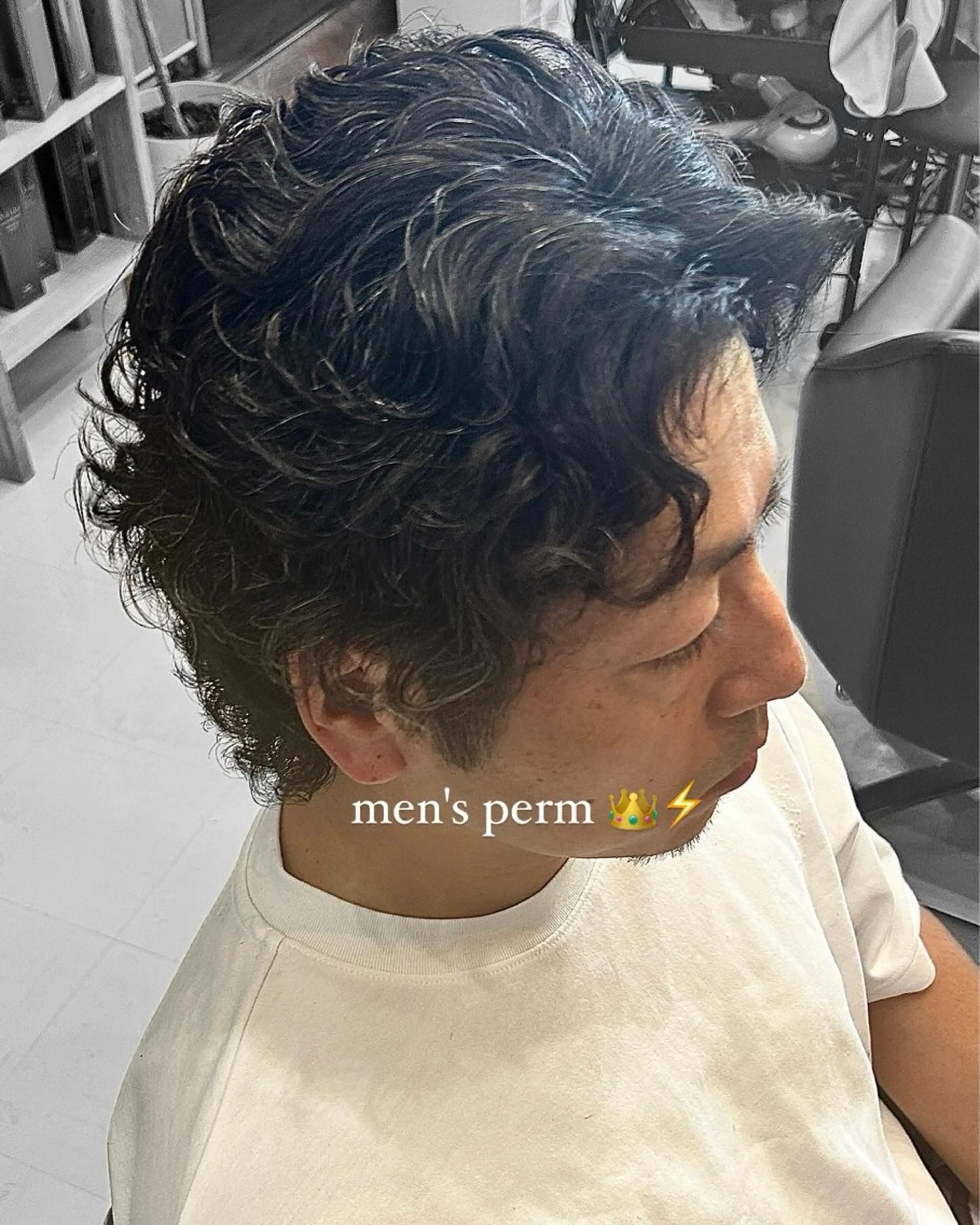 パーマ メンズ 保科 椎奈のヘアスタイル