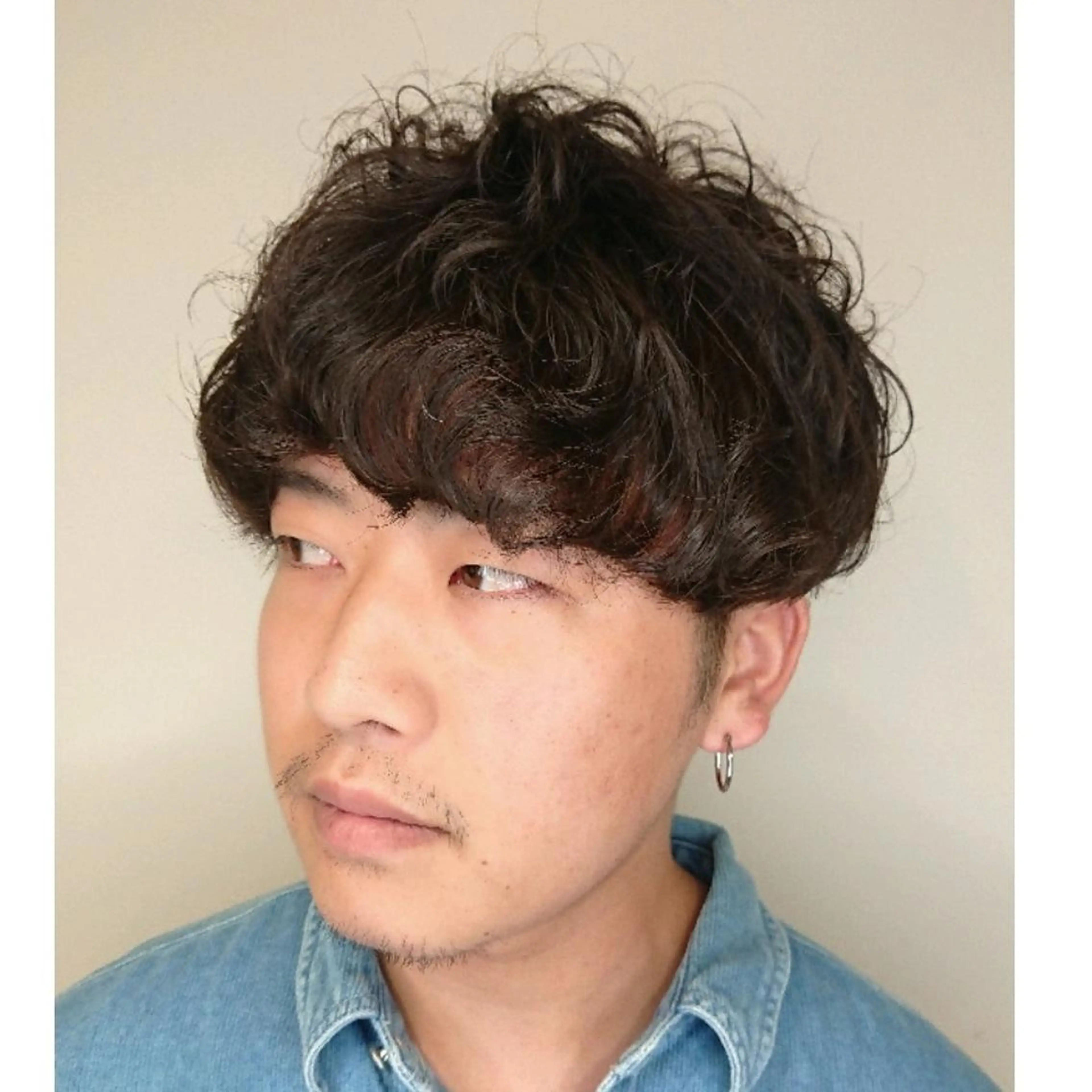 メンズ カラー パーマ ヘアアレンジ マッシュ メンズパーマ ブリーチ/ヘアケア/ 艶髪/イギチハルのヘアスタイル