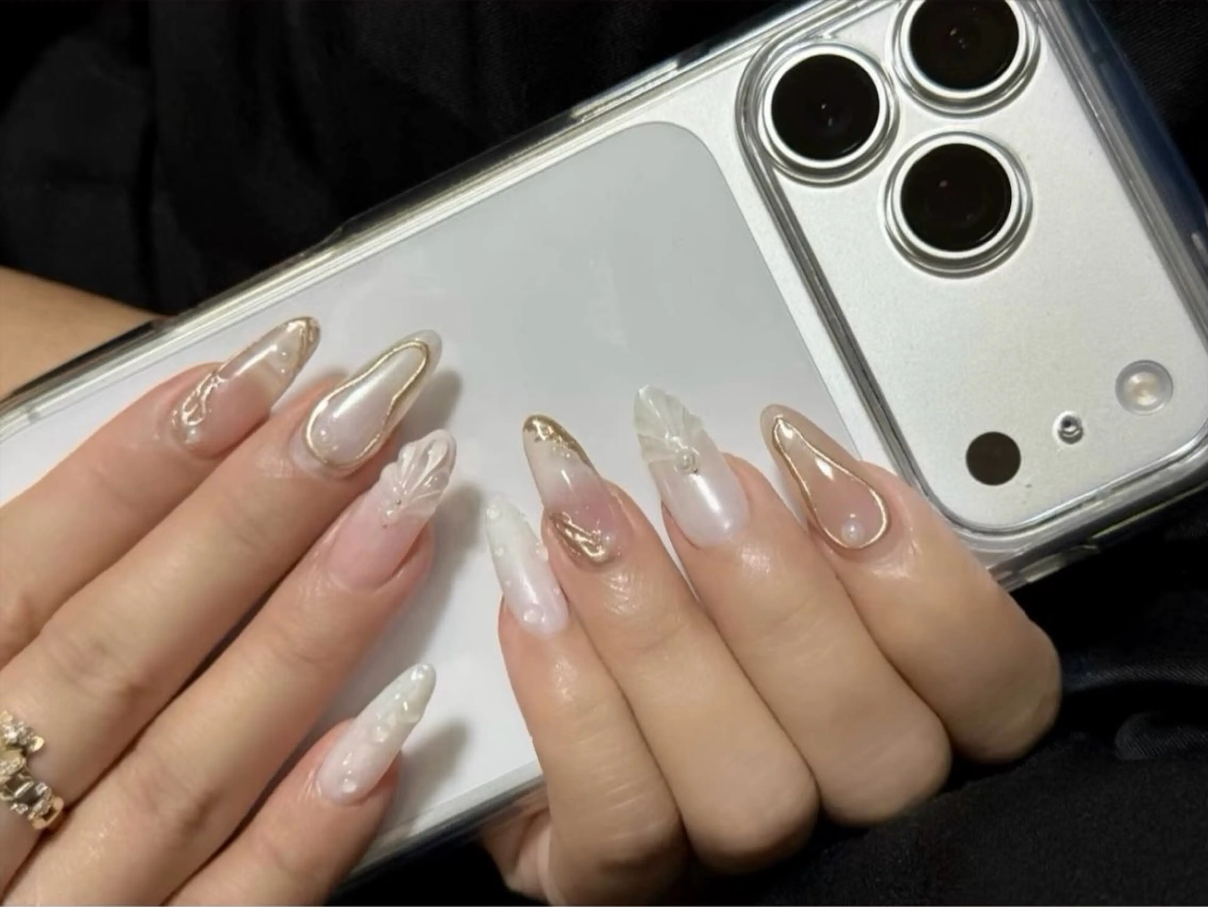 ネイル ハンドネイル MQueen ネイルサロンマルのネイルデザイン