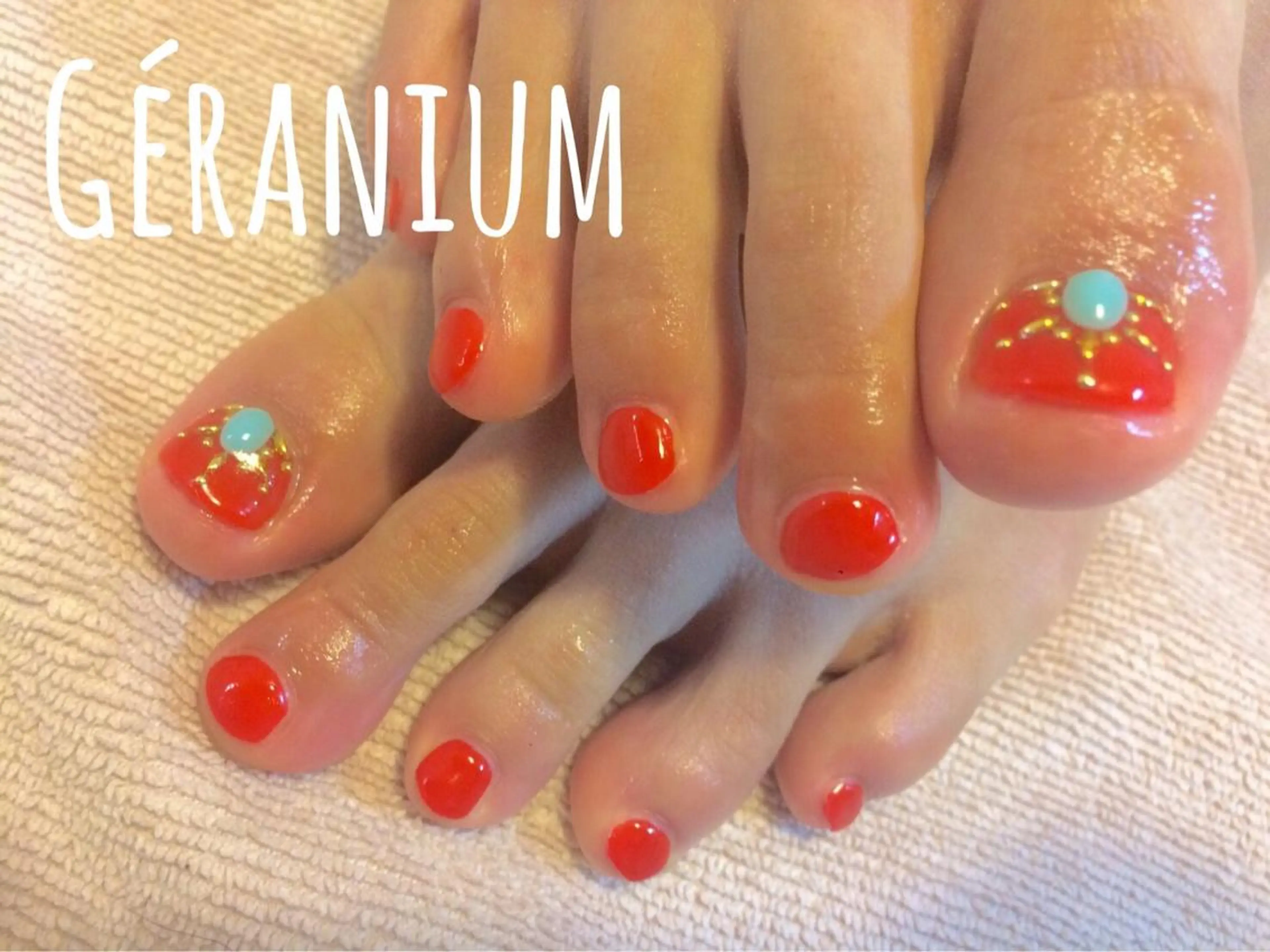 ネイル フットネイル オレンジ GéRanium Harukaのネイルデザイン