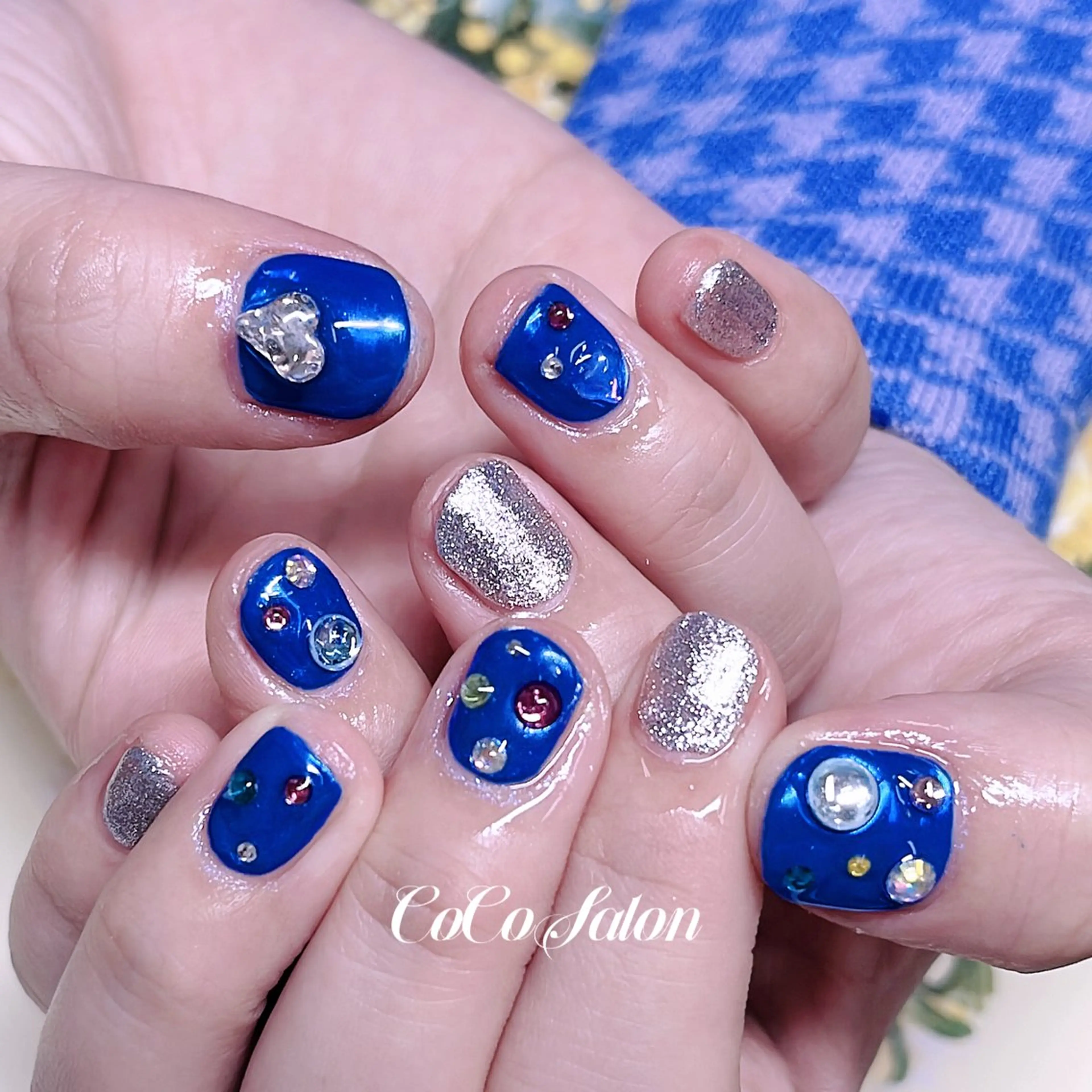 ネイル ブルー 入学式 ジェルネイル 卒業式 ハート ハンドネイル CoCoSalon ネイル/まつ毛予約のネイルデザイン