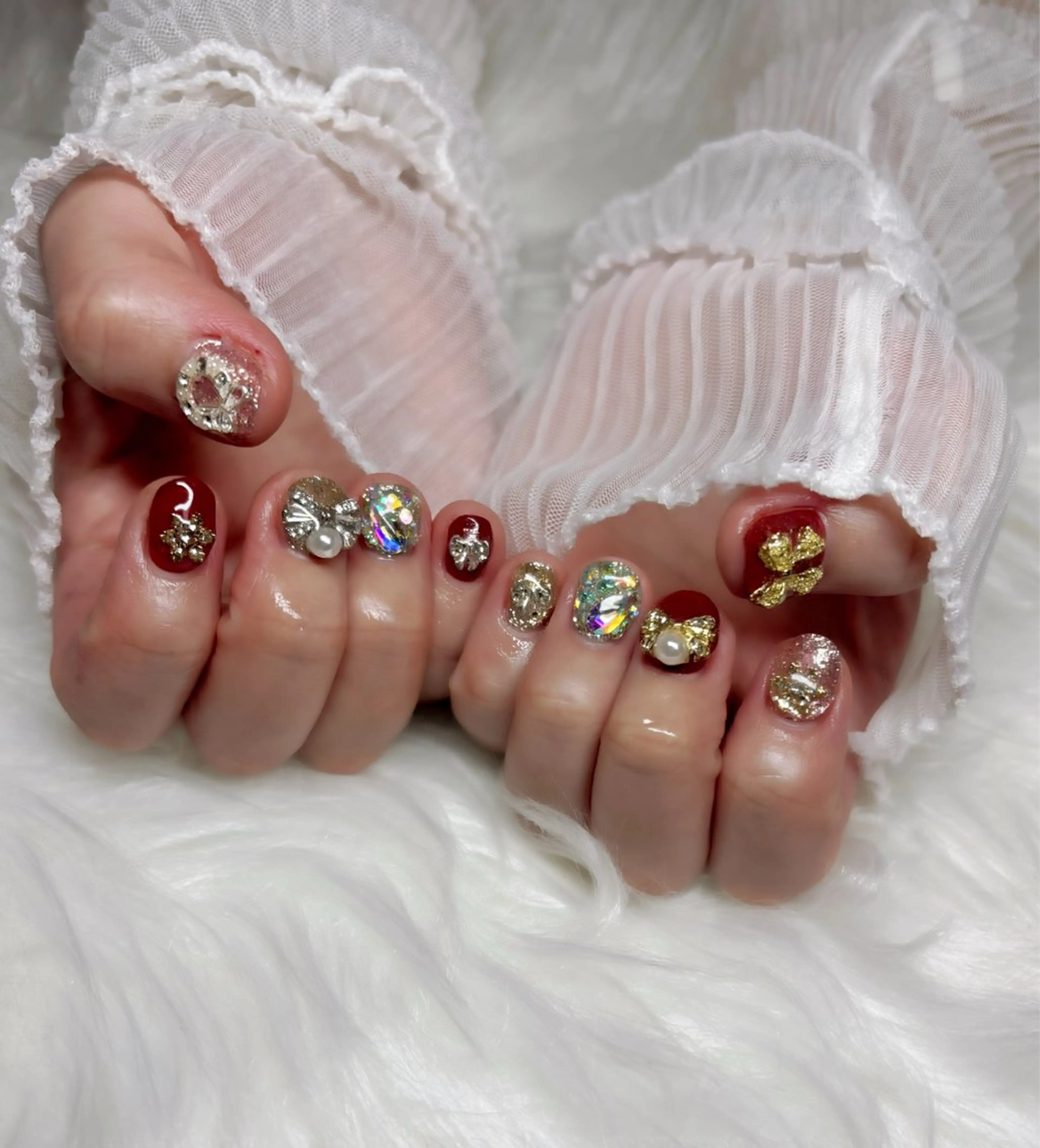 ネイル キラキラネイル 冬ネイル クリスマス ハンドネイル Nail Salon macherieのネイルデザイン