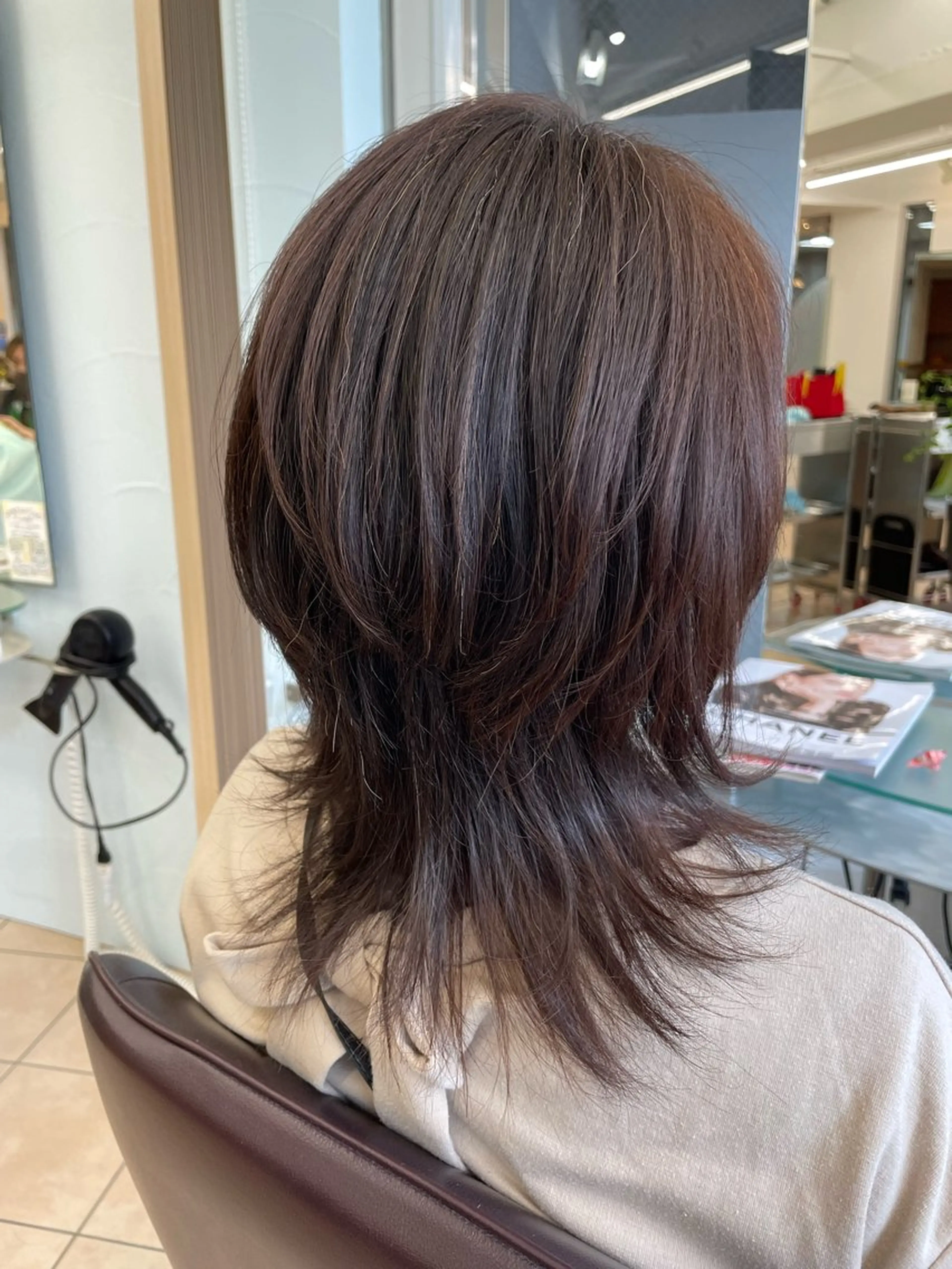 ミディアム ウルフカット カット ヘアカラー 宗村  嘉哉のヘアスタイル