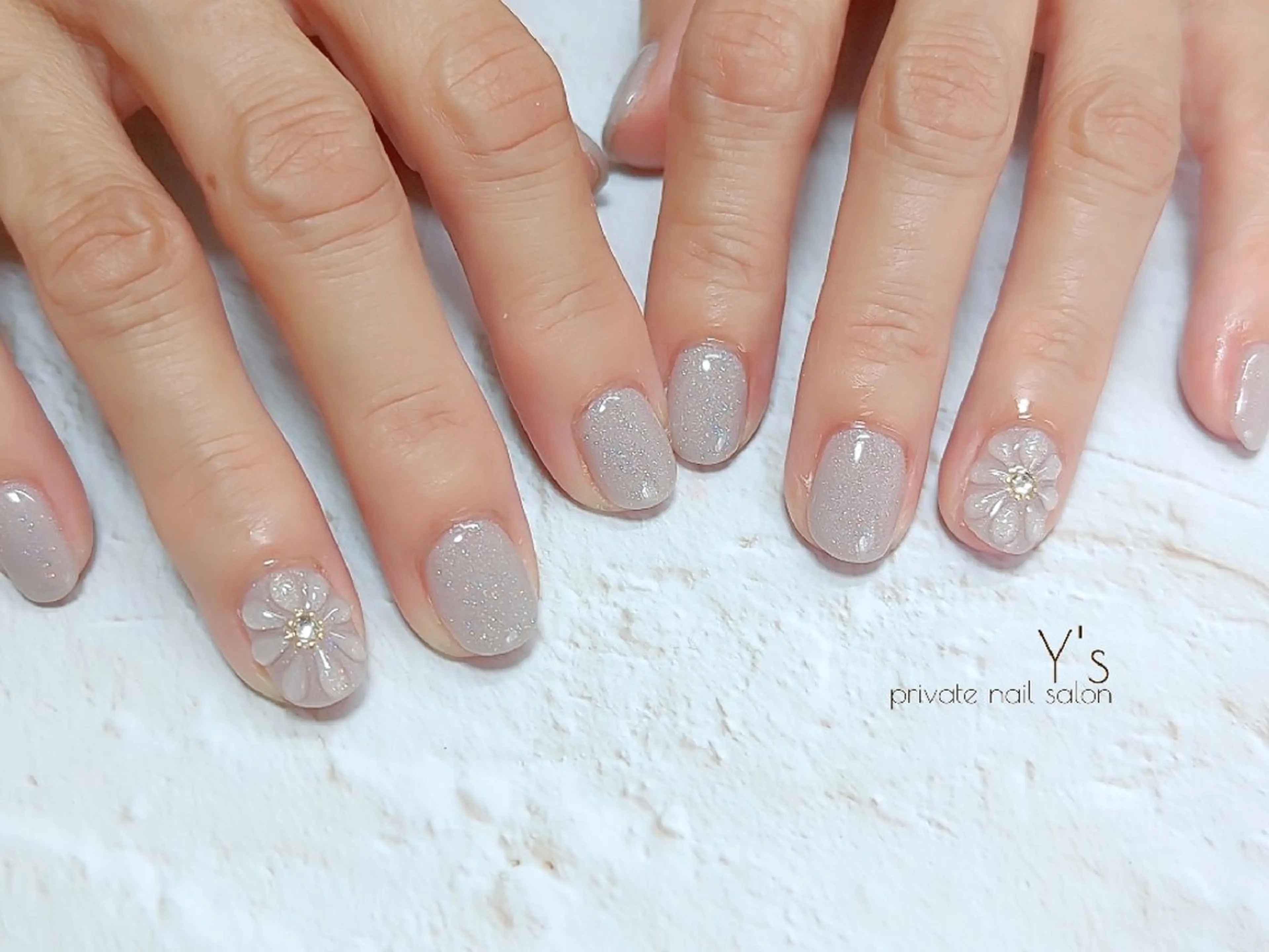 ネイル ハンドネイル YUMI NAGAI  のネイルデザイン