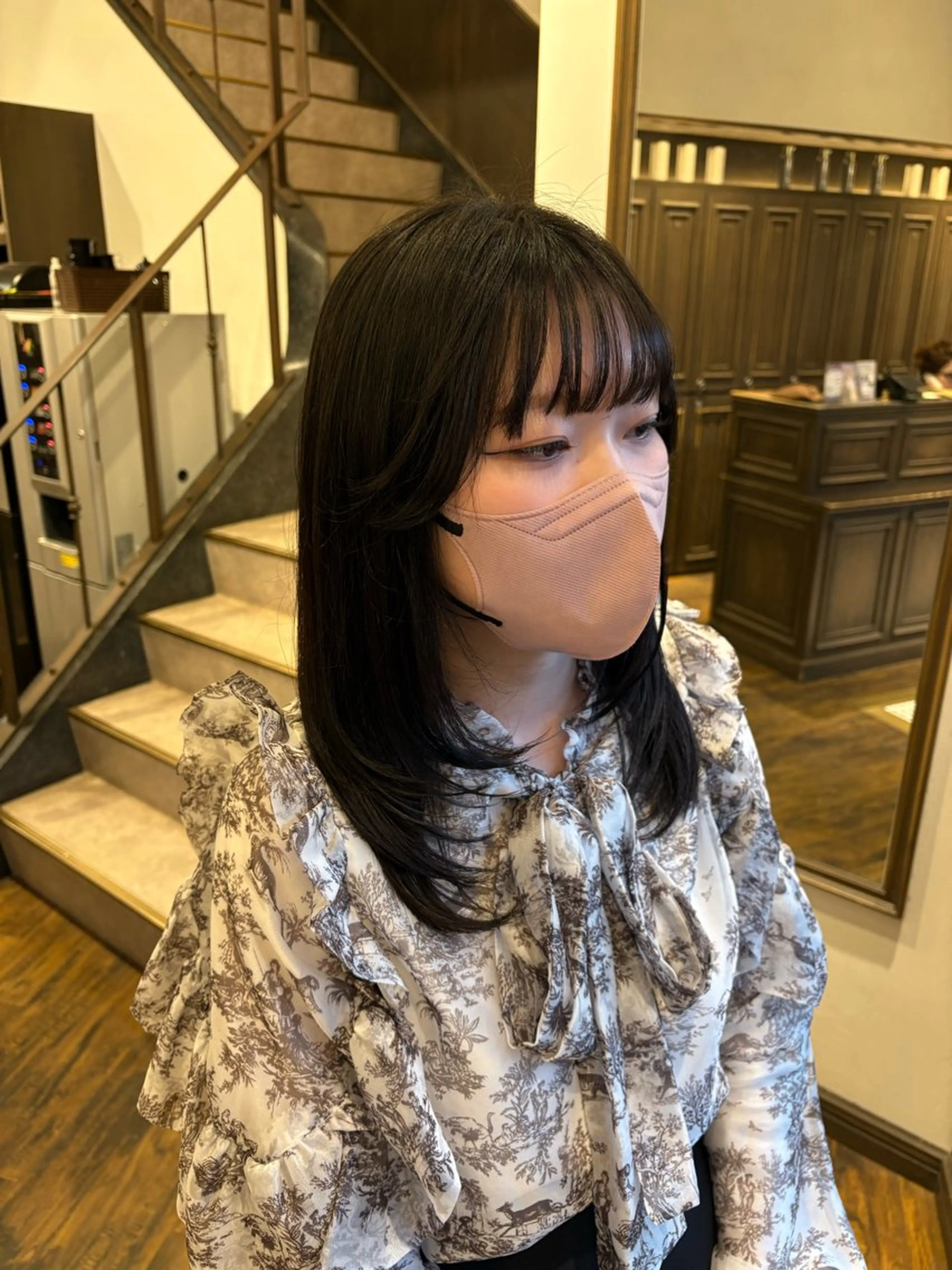 ミディアム レイヤーカット noa 似合わせ︰ 透明感︰韓国風のヘアスタイル