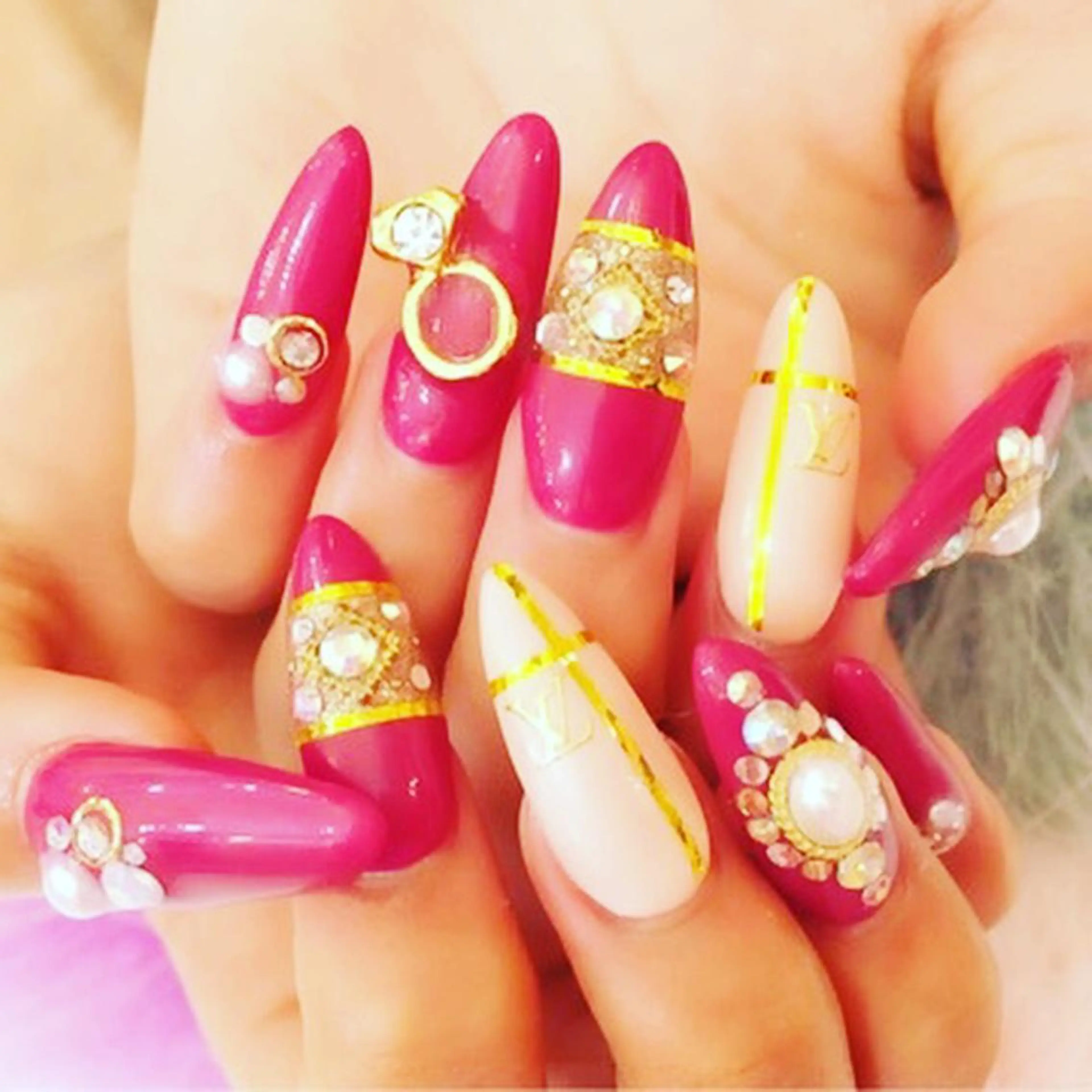 ロング カラー メンズ キッズ ネイル ロング ジェルネイル キラキラネイル ロングネイル スカルプネイル NAILSGOGO shibuyaのネイルデザイン