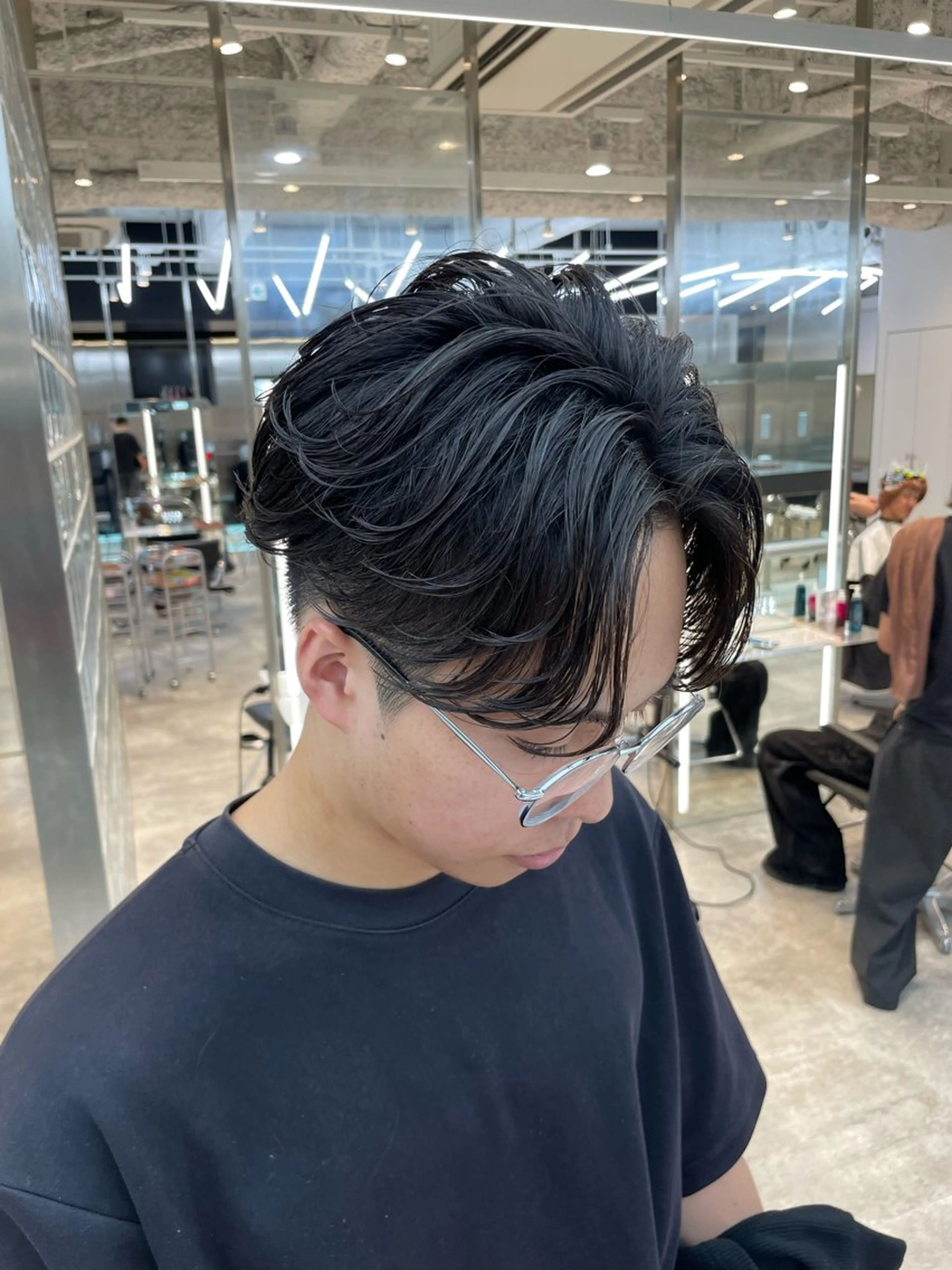 ショート パーマ メンズ フェザーパーマ メンズパーマ ニュアンスパーマ カット パーマ 神山 哲のヘアスタイル