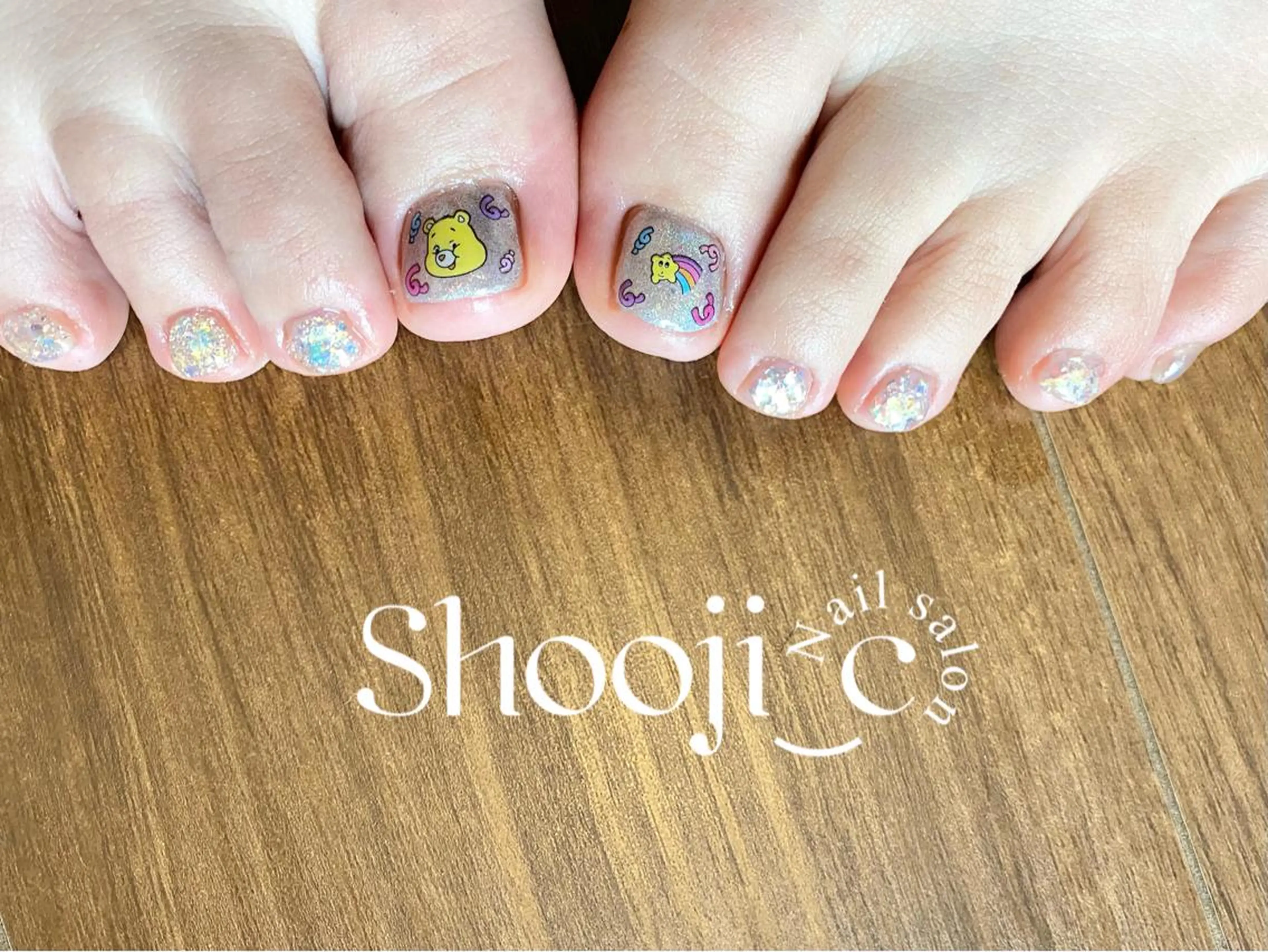 ネイル アートネイル フットネイル ラメ(グリッター) ミラーネイル Shooji_c Nail salon所属・Shooji_c Nail salonのネイルデザイン