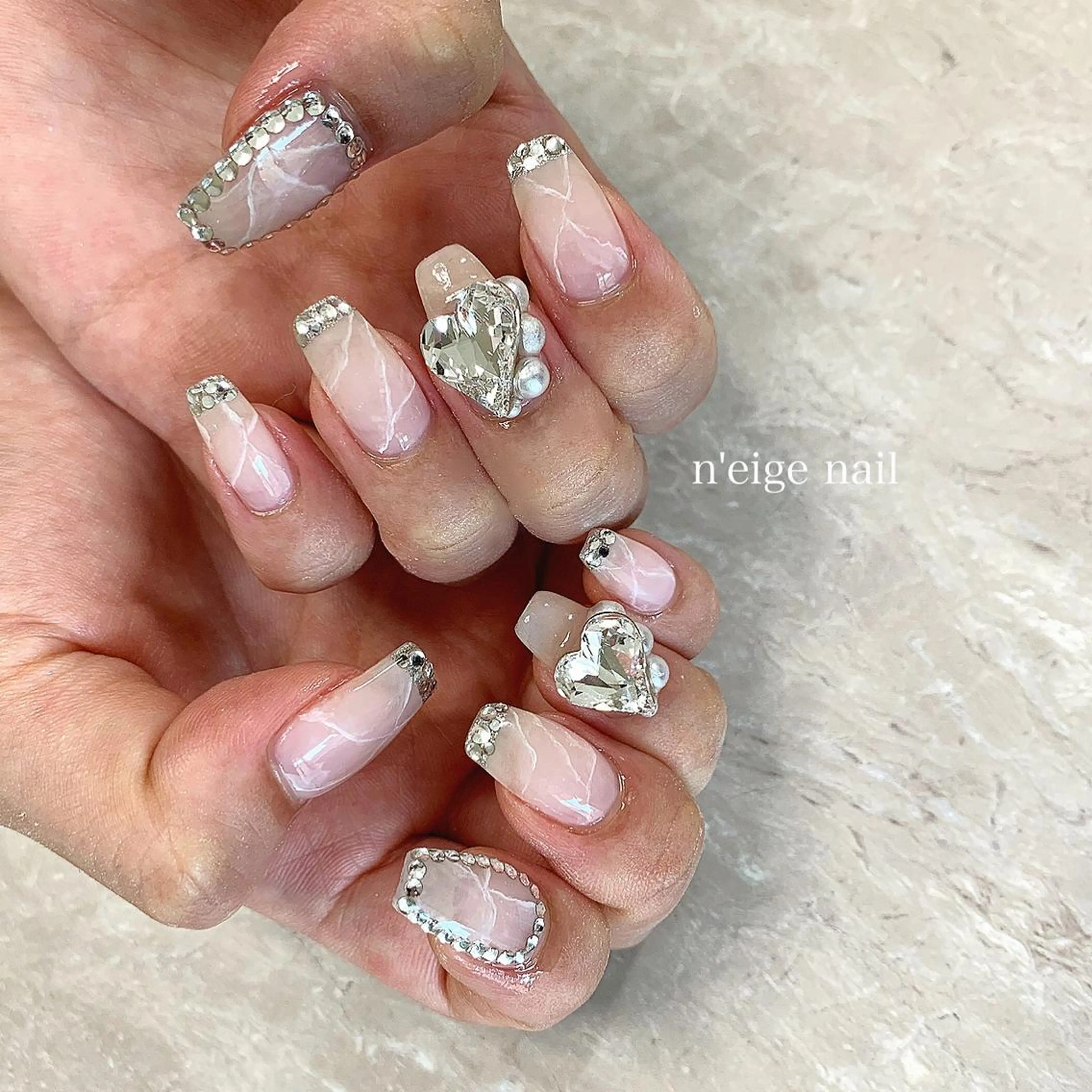 ネイル アートネイル ハート キラキラネイル 韓国ネイル ニュアンスネイル n'eige nail所属・大谷 綾香のネイルデザイン