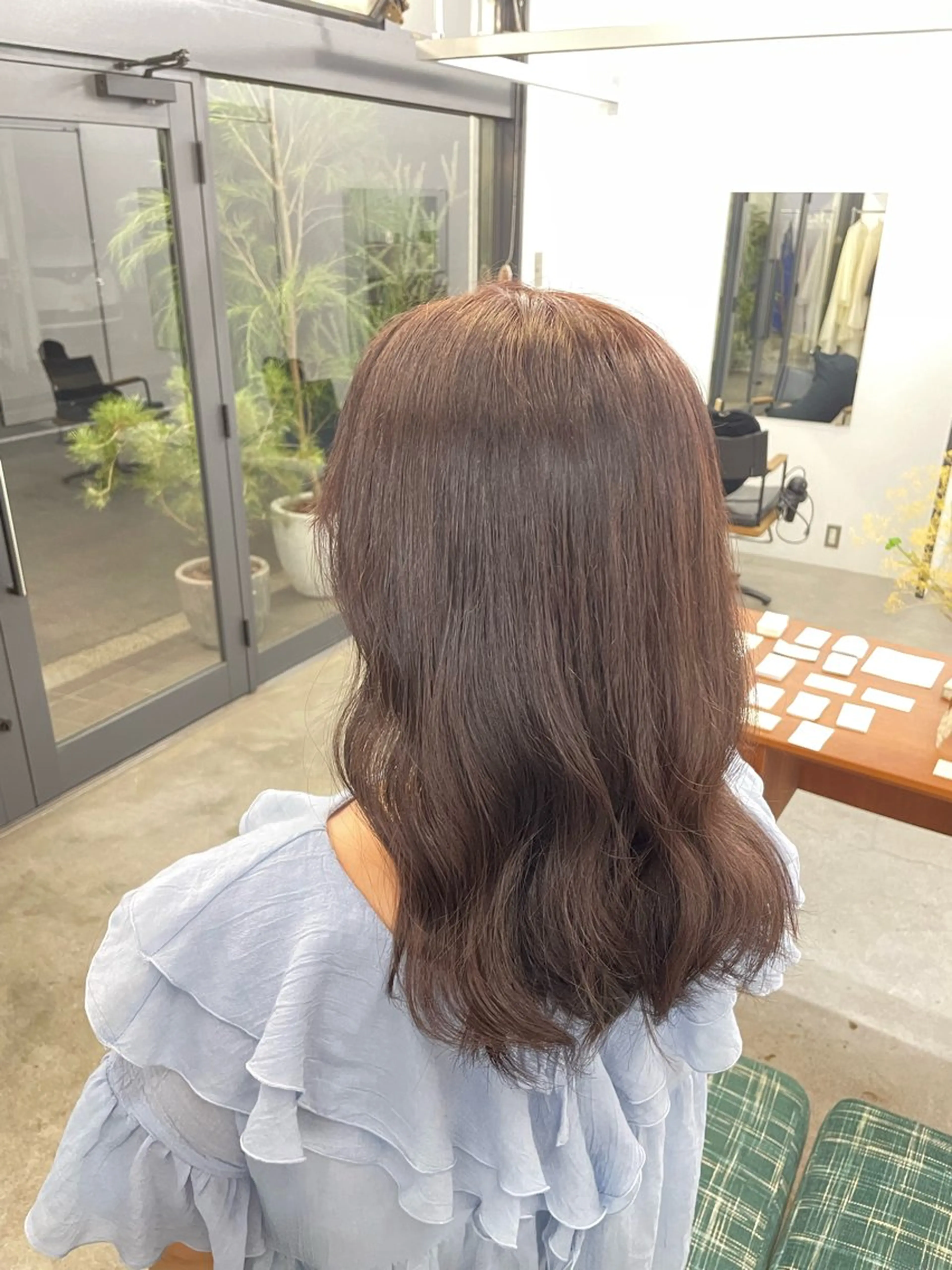 セミロング 【お洒落パーマ】 Elme　肥塚康汰郎のヘアスタイル