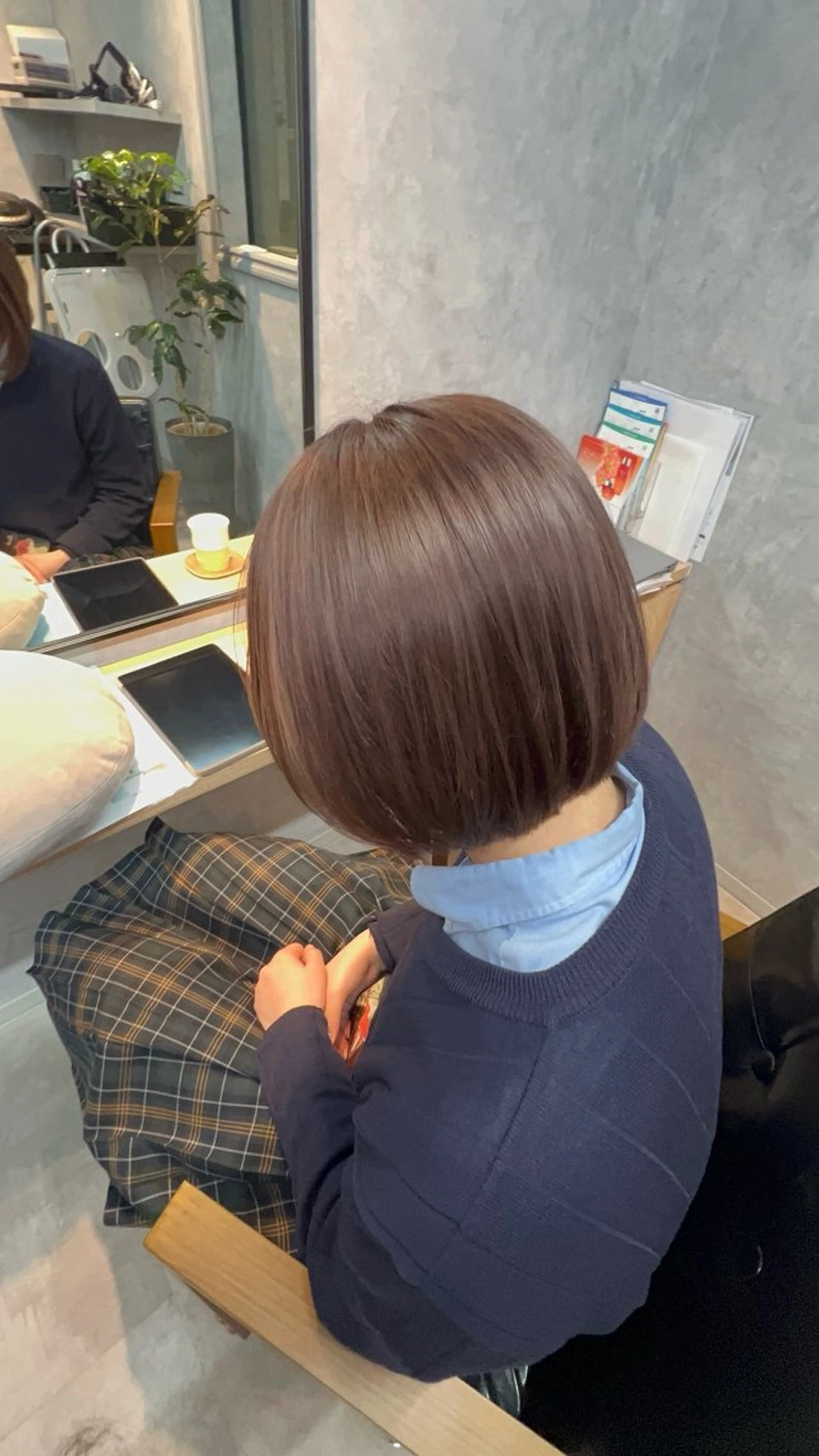 ミディアム motoトップカラー リスト/ブリーチカラのヘアスタイル