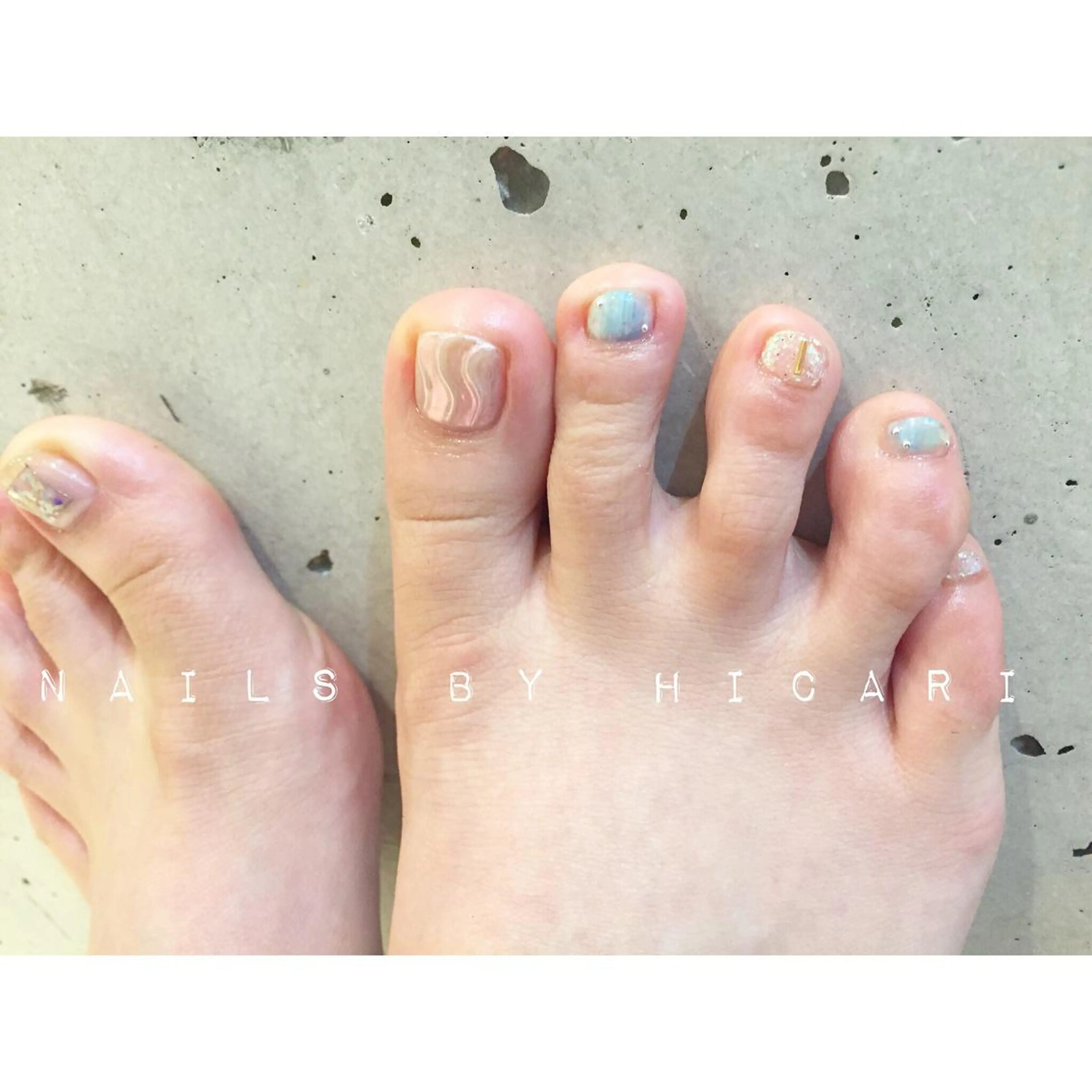 ショート カラー ネイル マツエク・マツパ ジェルネイル ニュアンスネイル パラジェル illum hicariのネイルデザイン