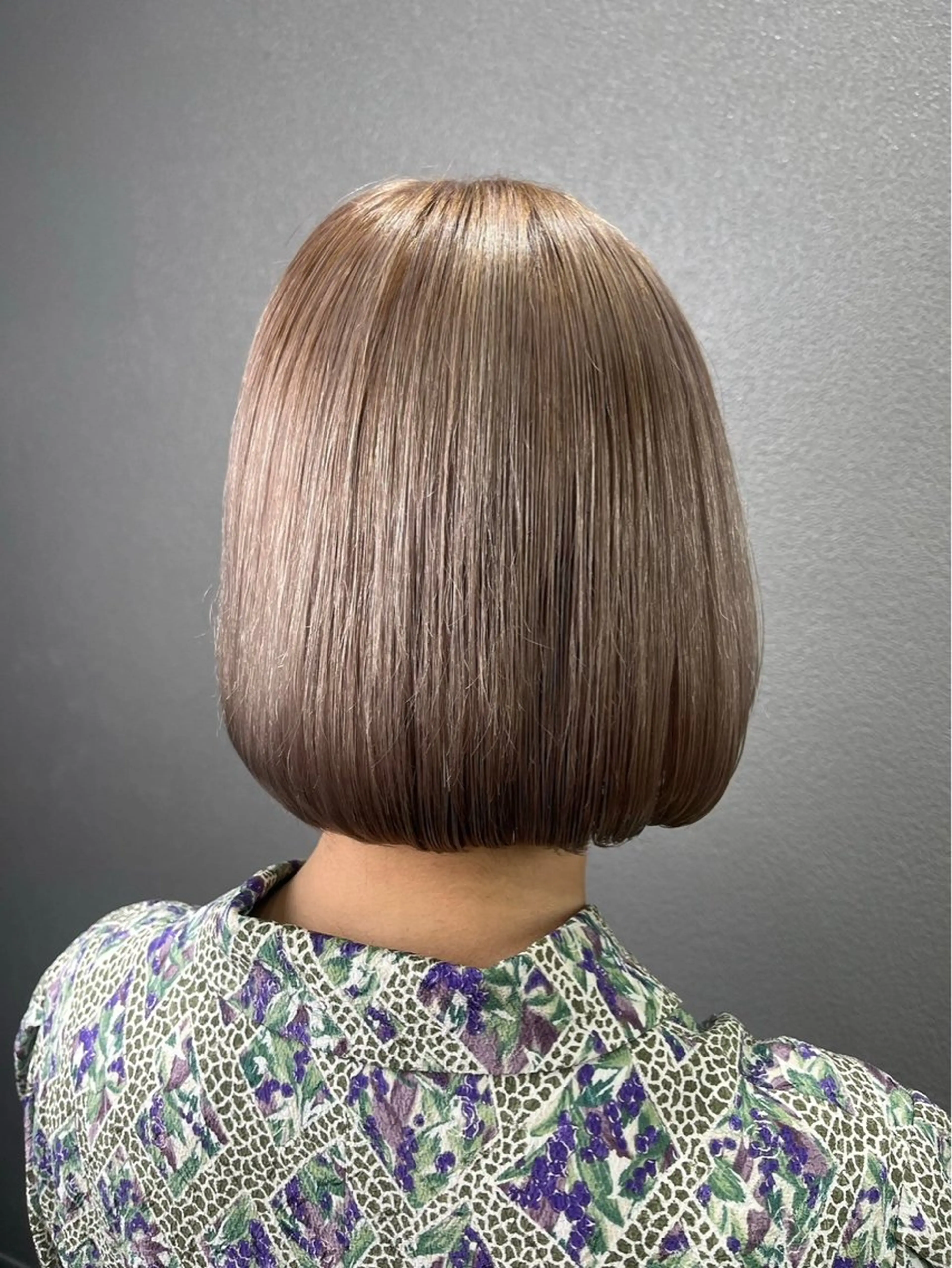 カラー バレイヤージュ ブリーチ ケアブリーチ イヤリングカラー ハイライトカラー ヘアカラー ハイトーン/韓国風/ 艶髪/吉祥寺のヘアスタイル