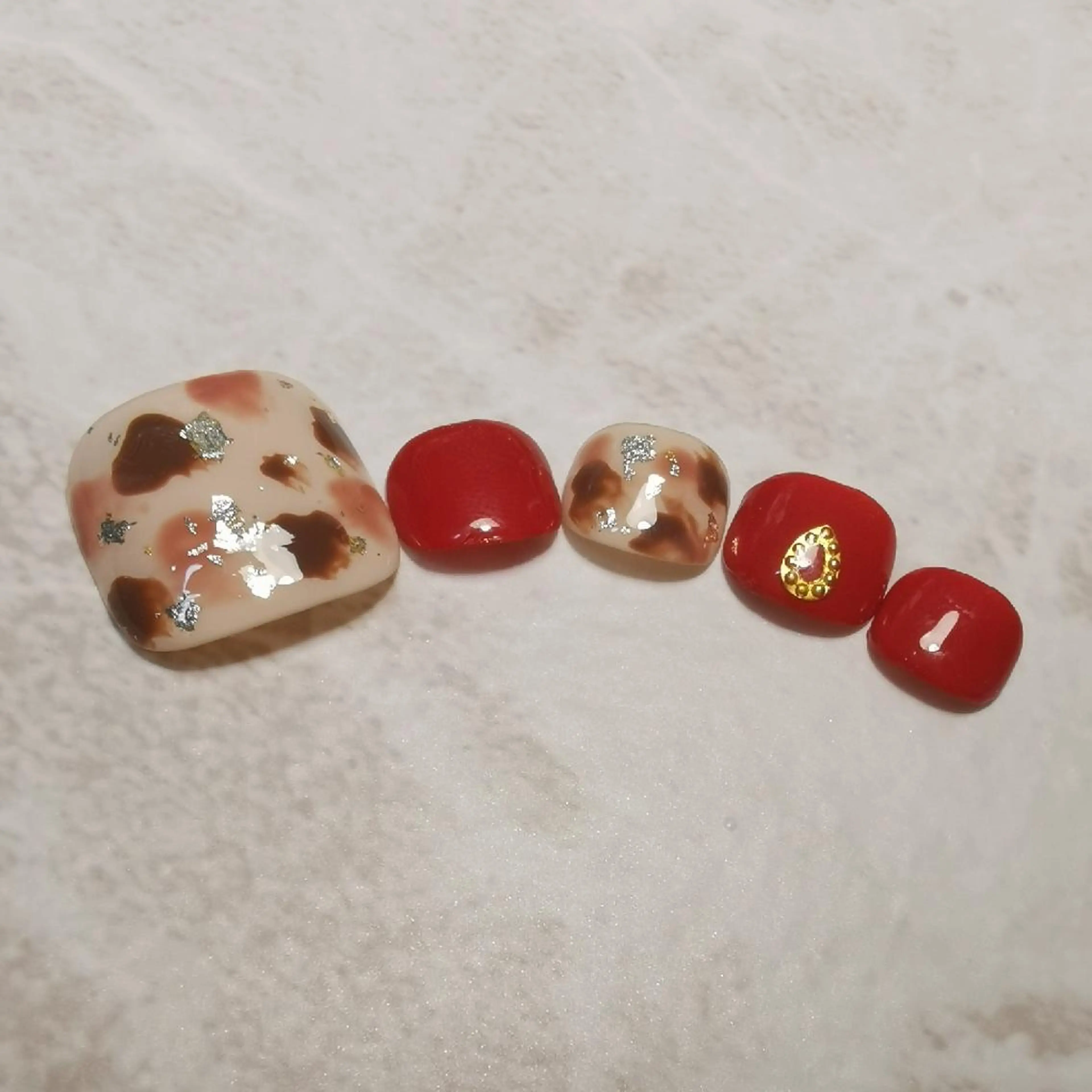 ネイル アニマル柄 フットネイル reve あやののネイルデザイン