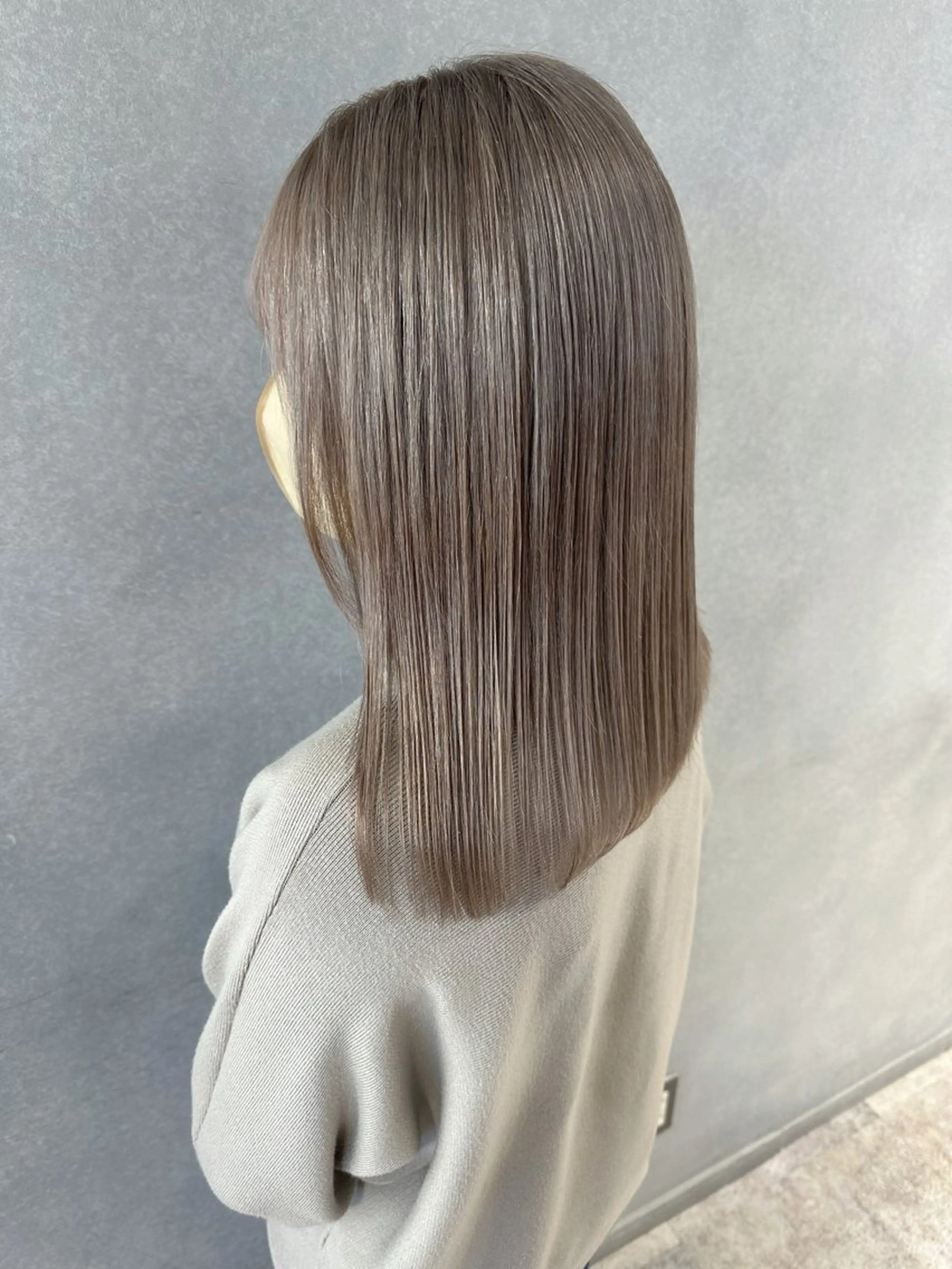 ミディアム カラー ブリーチ ヘアカラー 唐澤 千尋のヘアスタイル